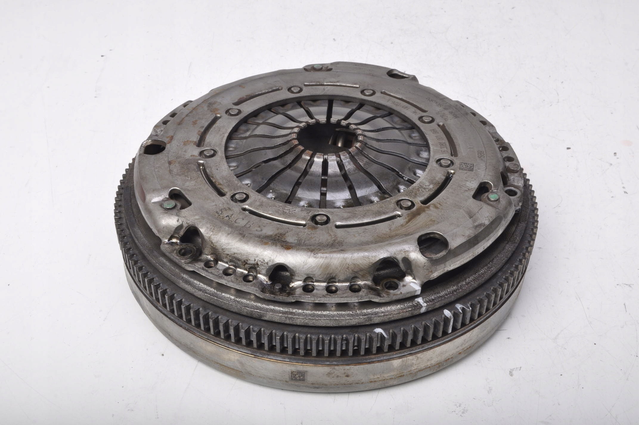 VW GOLF SEAT 1.5 TSI ДВОМАСОВА МУФТА 04E141026F