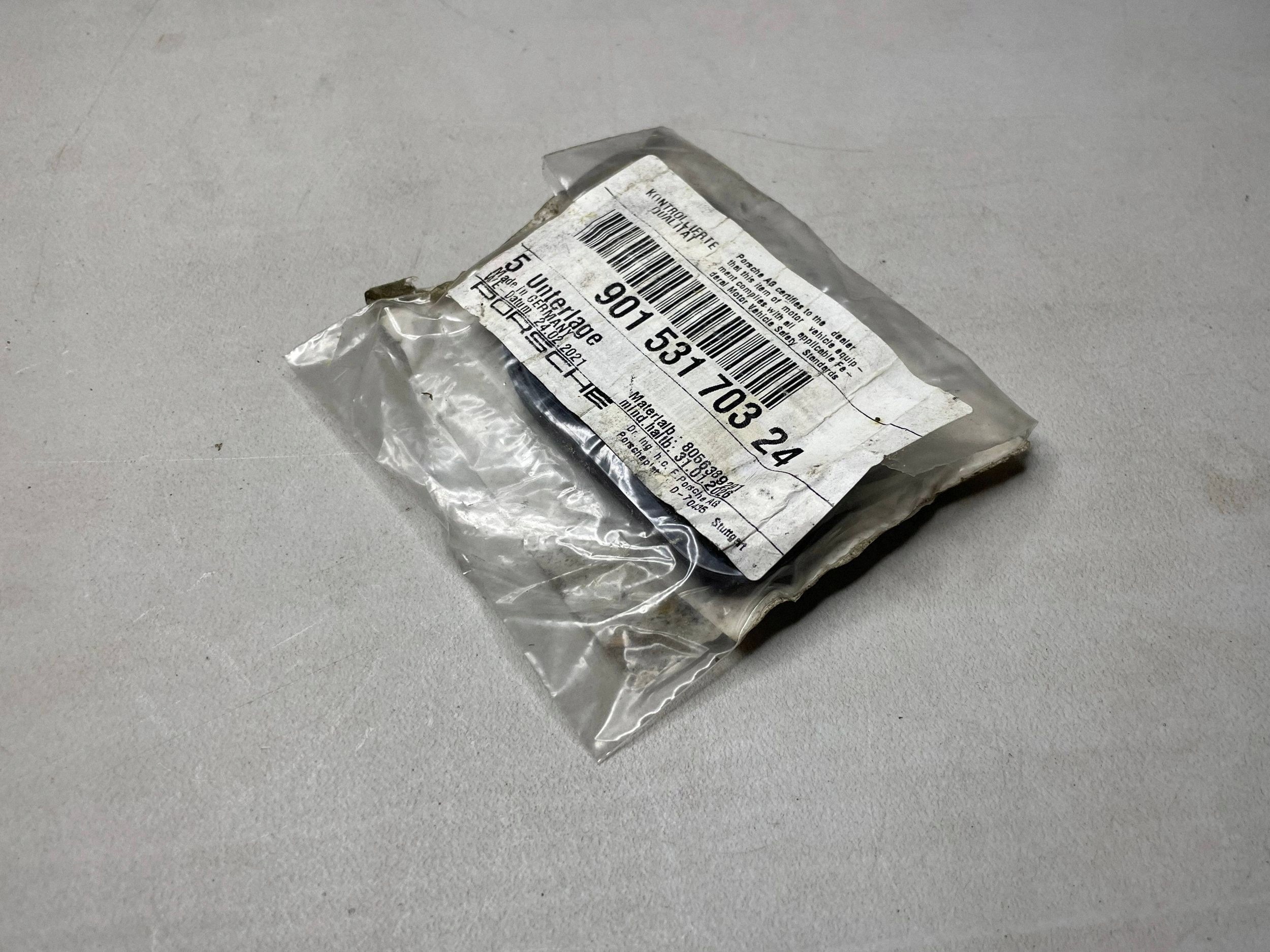 DYSTANS tür PORSCHE 911 90153170324 @A