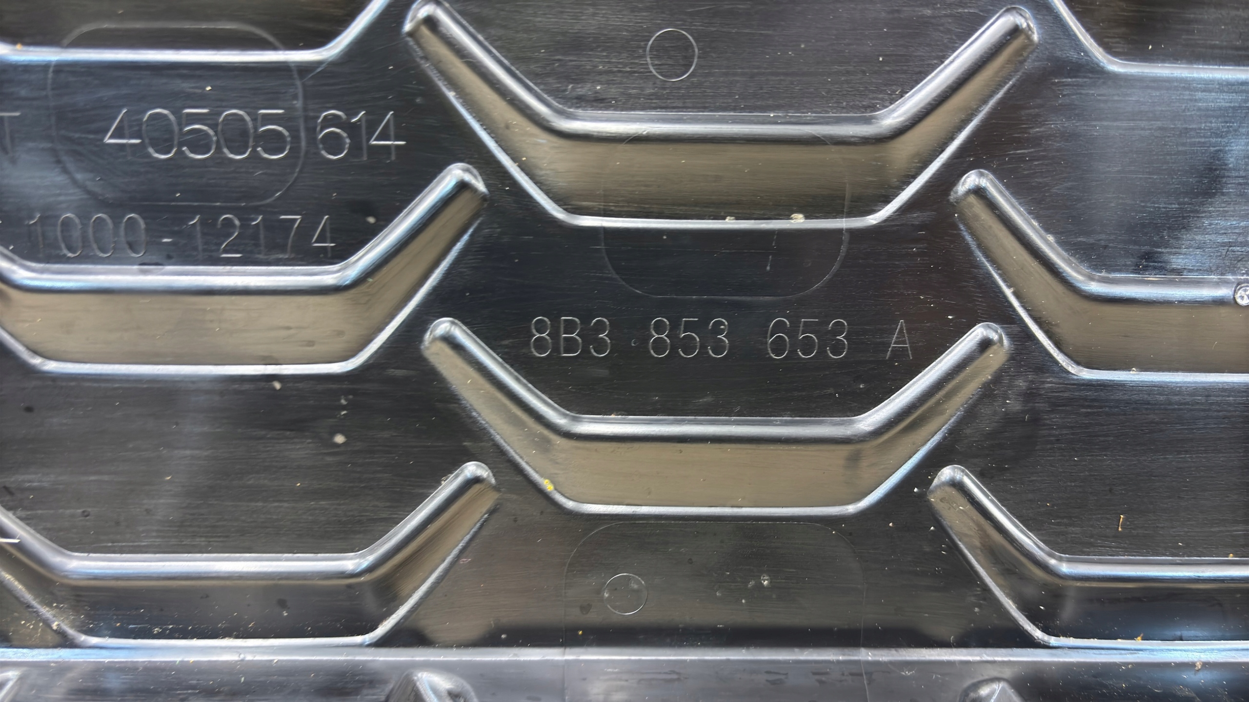 Audi A4 8B3 Kühlergrill FRONTGRILL Kühlergitter 8B3853653A0 - Thumbnail 4
