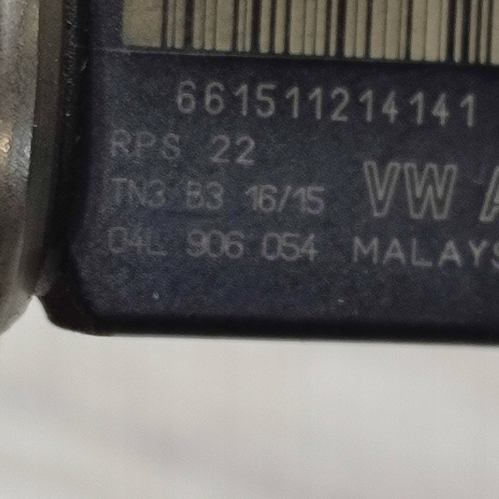 Regulator Pression Carburant Volkswagen Caddy 04L906054