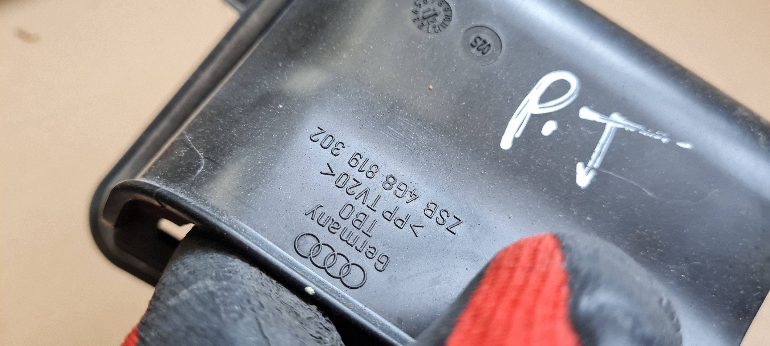 A7 4G S7 grid WENTYLACYJNA boot right rear part 4G8819302