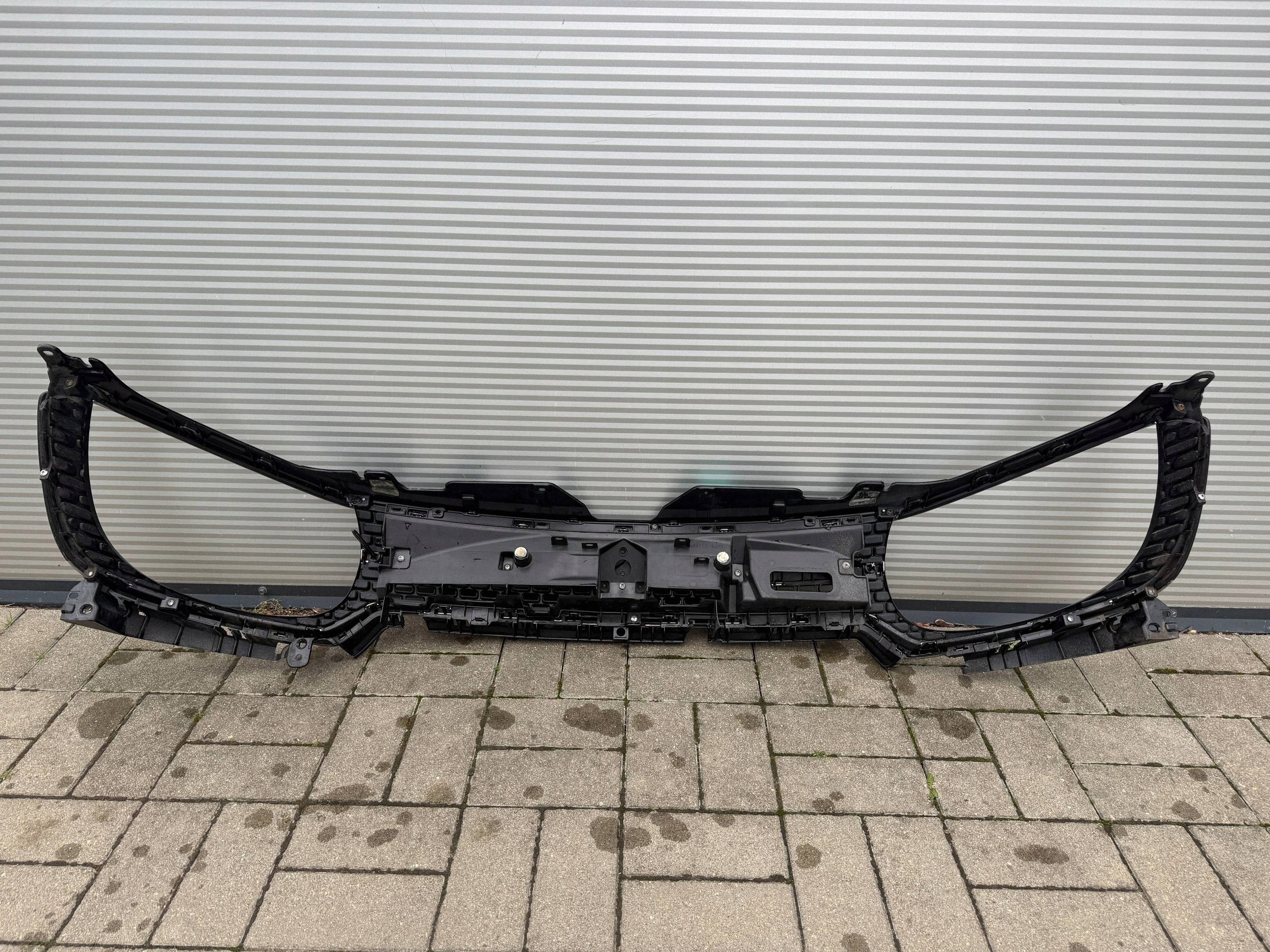 Suzuki Ignis 3 III 72112-62r0 16- Grille