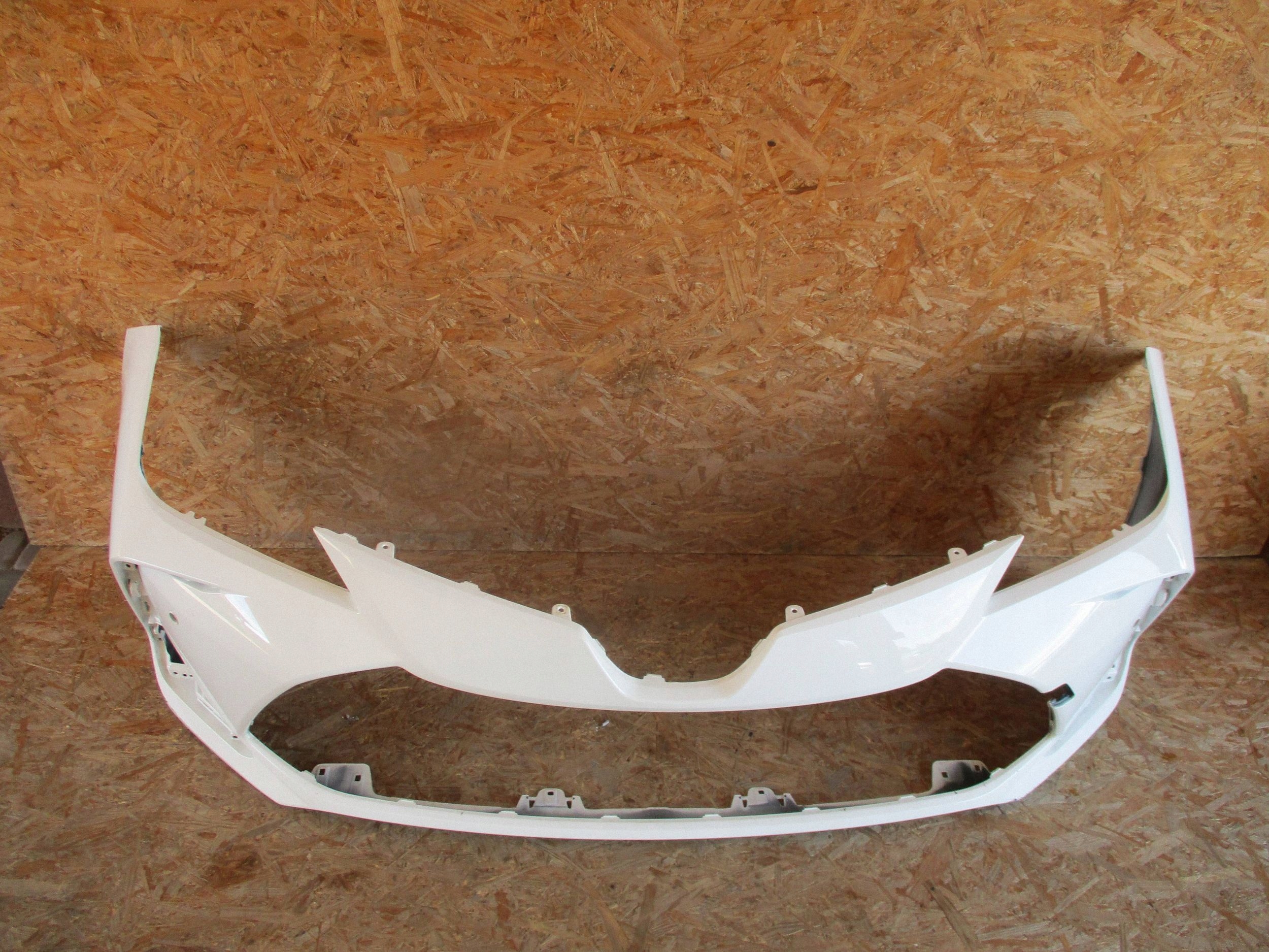 bumper front front TOYOTA COROLLA E21 sedan