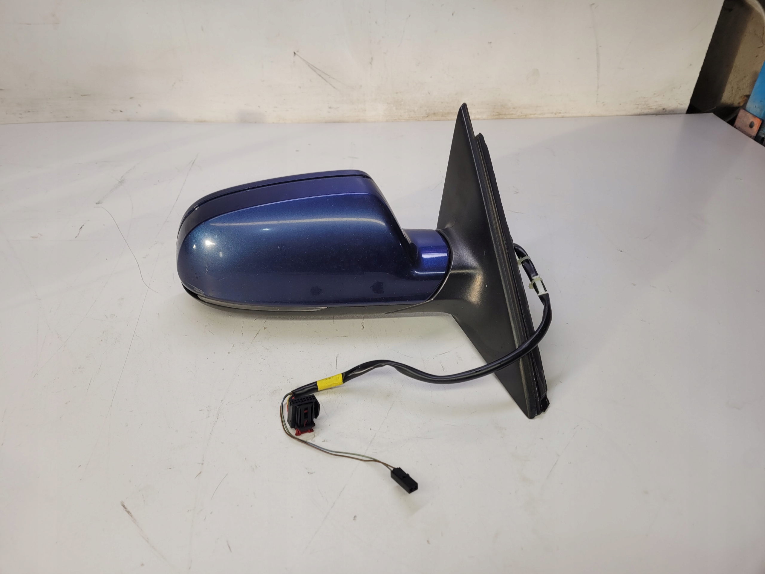 mirror right AUDI A4 B8 LIFT LX5Q 6+2 PIN UK
