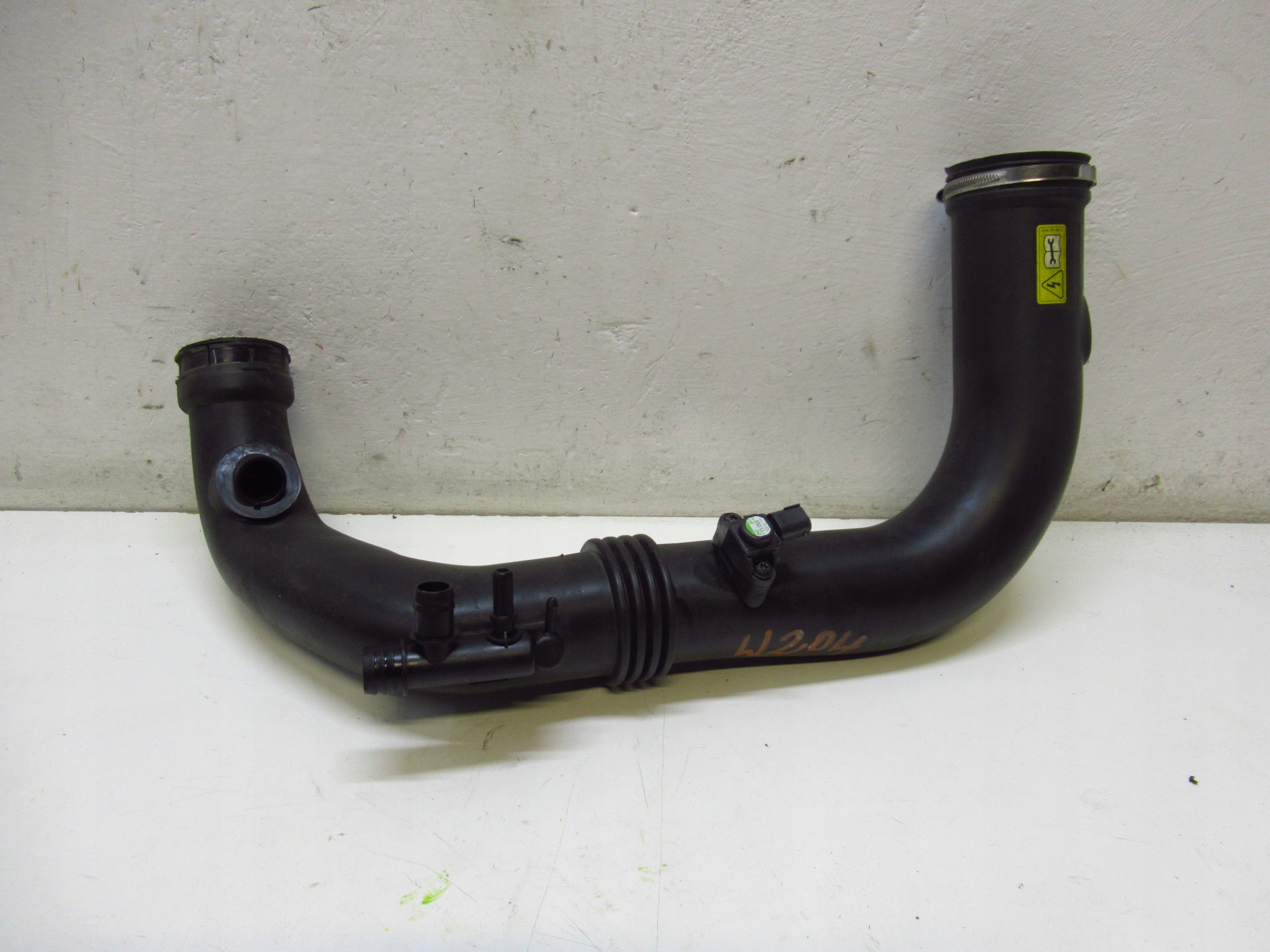 MERCEDES W204 1.8 hose pipe PRZWOD air
