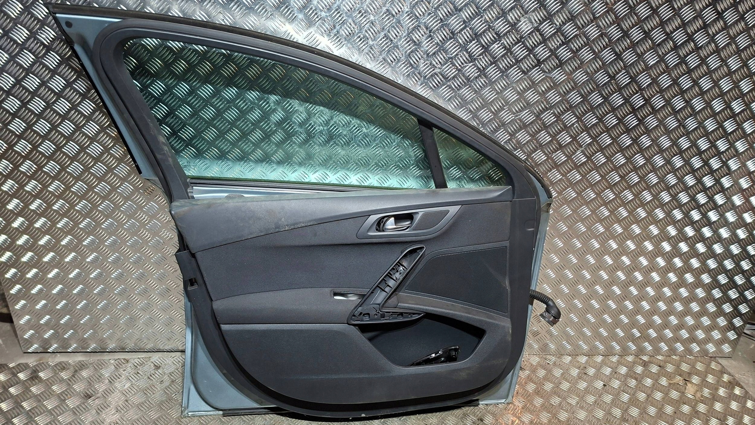 door left front PEUGEOT 508 2010