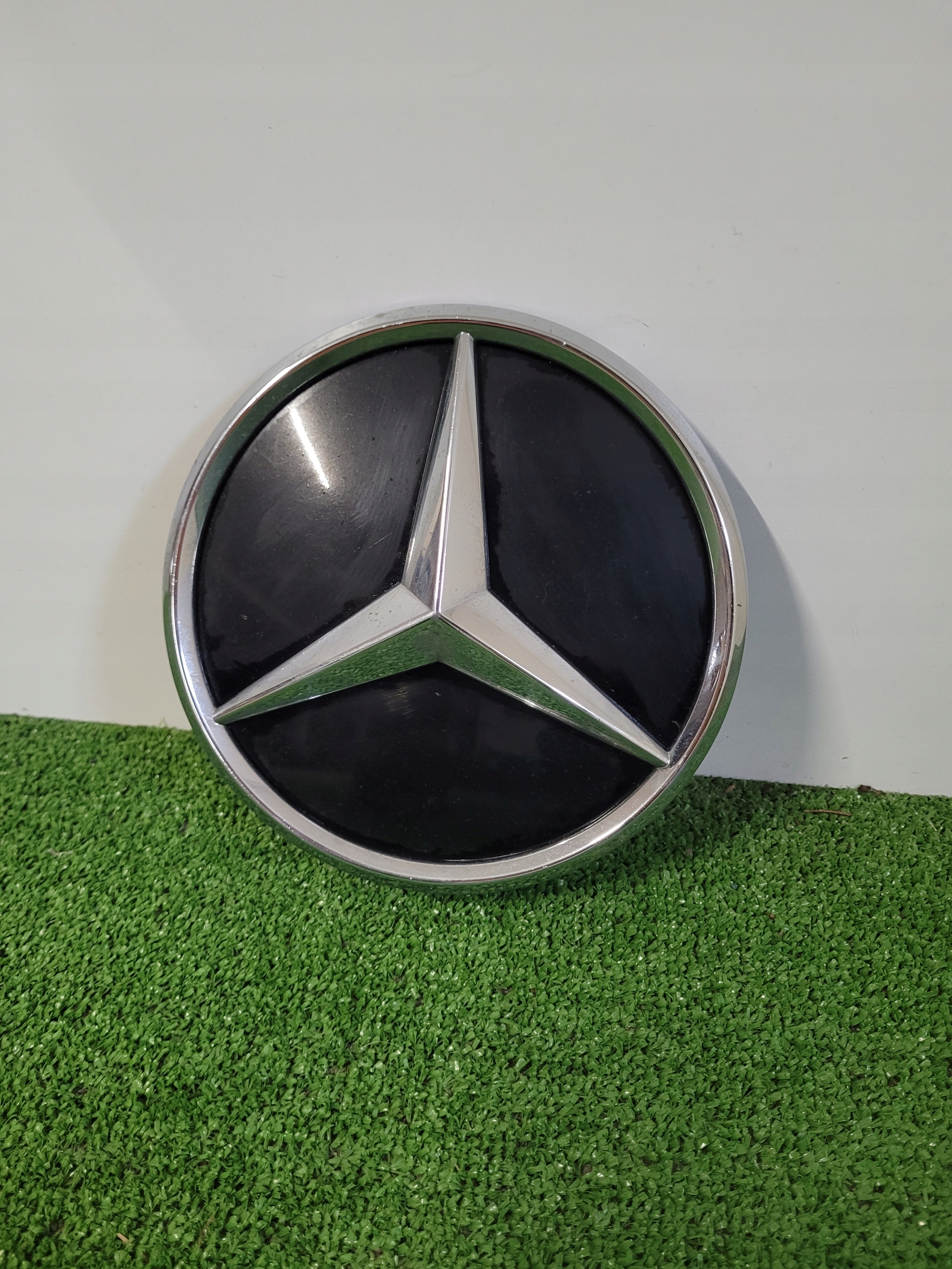 MERCEDES W213 A213 213 ZNACZEK GWIAZDA EMBLEMAT A0008882300 ORYGINAŁ