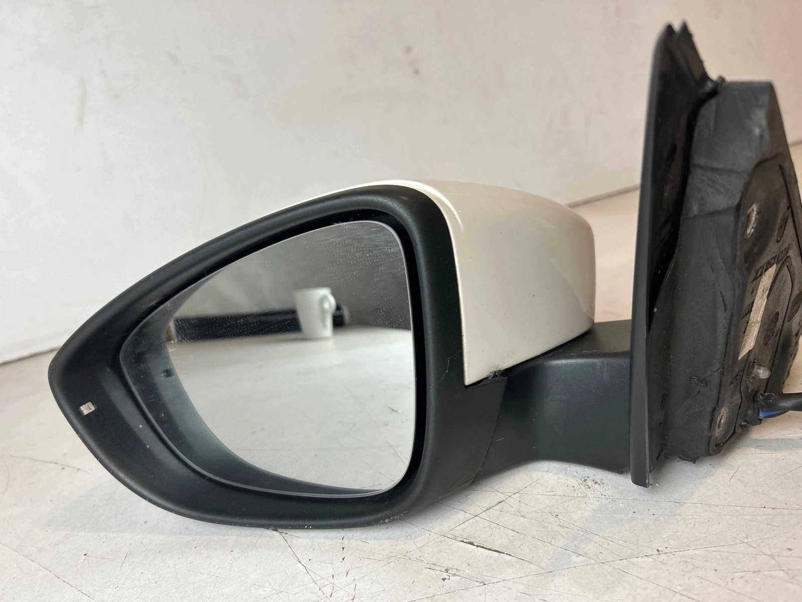 mirror left Volkswagen Passat B7 7 PIN UK