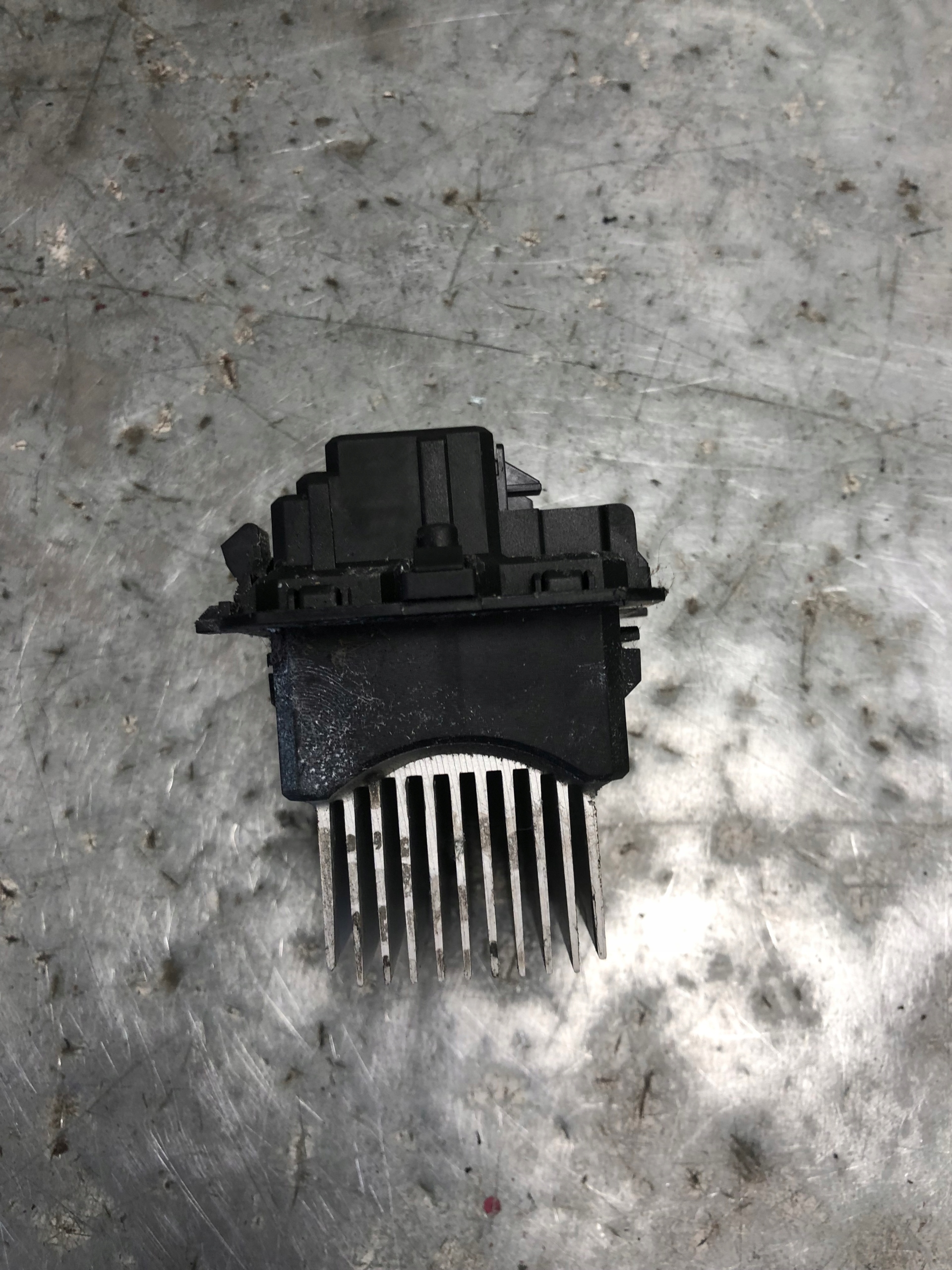 heater fan resistor VALEO T1017845R