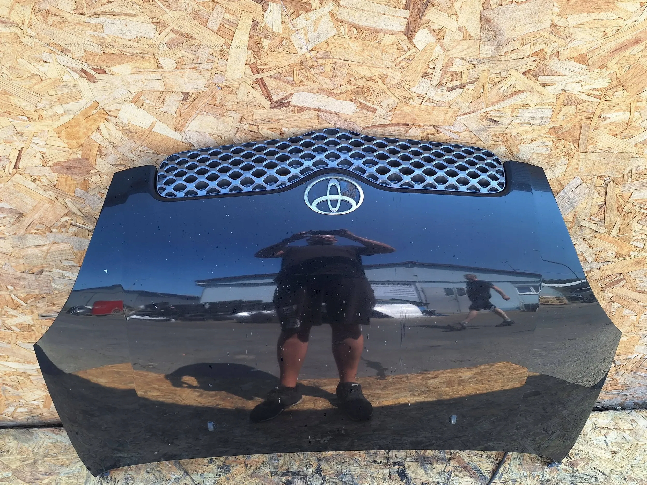 cofano Toyota Yaris e 99-05