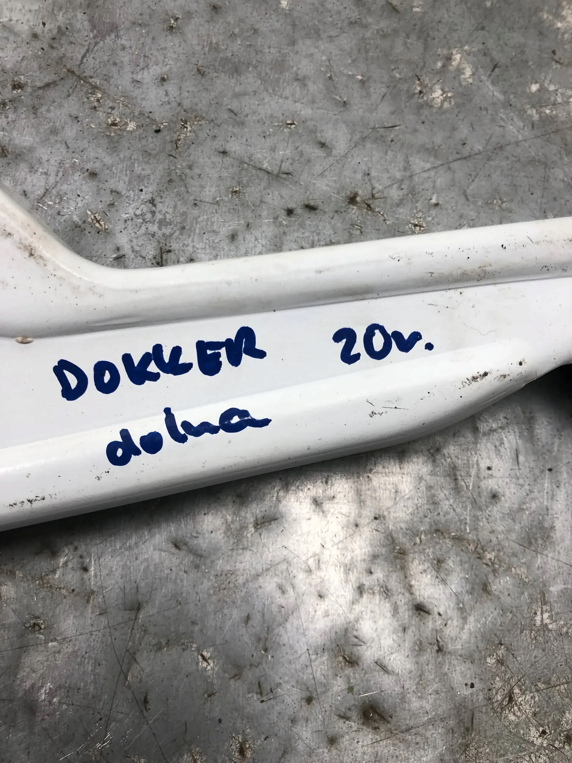 roll door PRZSUWNYCH upper DACIA DOKKER 777949343R