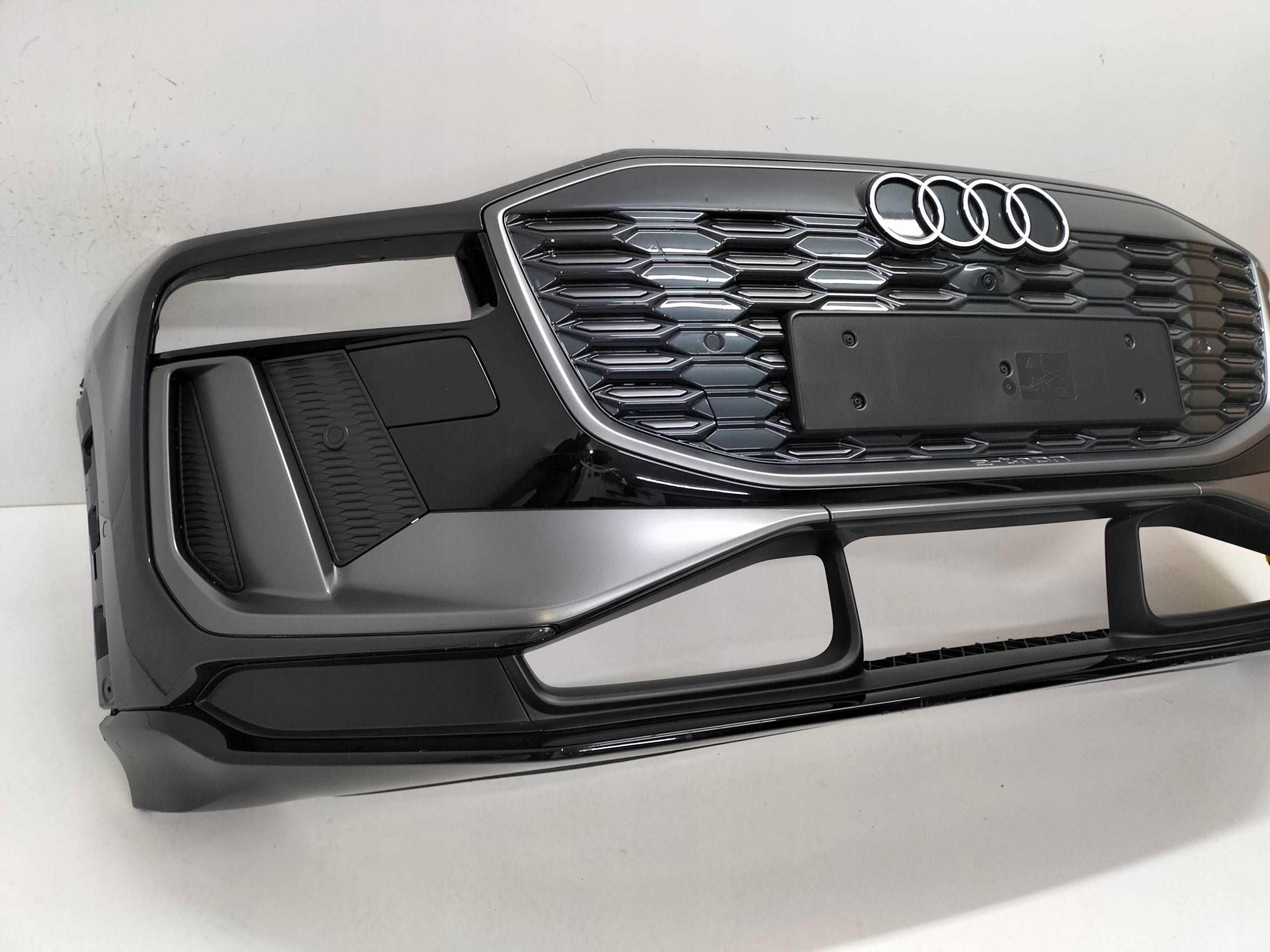 front bumper front AUDI Q6 E-TRON 24- S-LINE