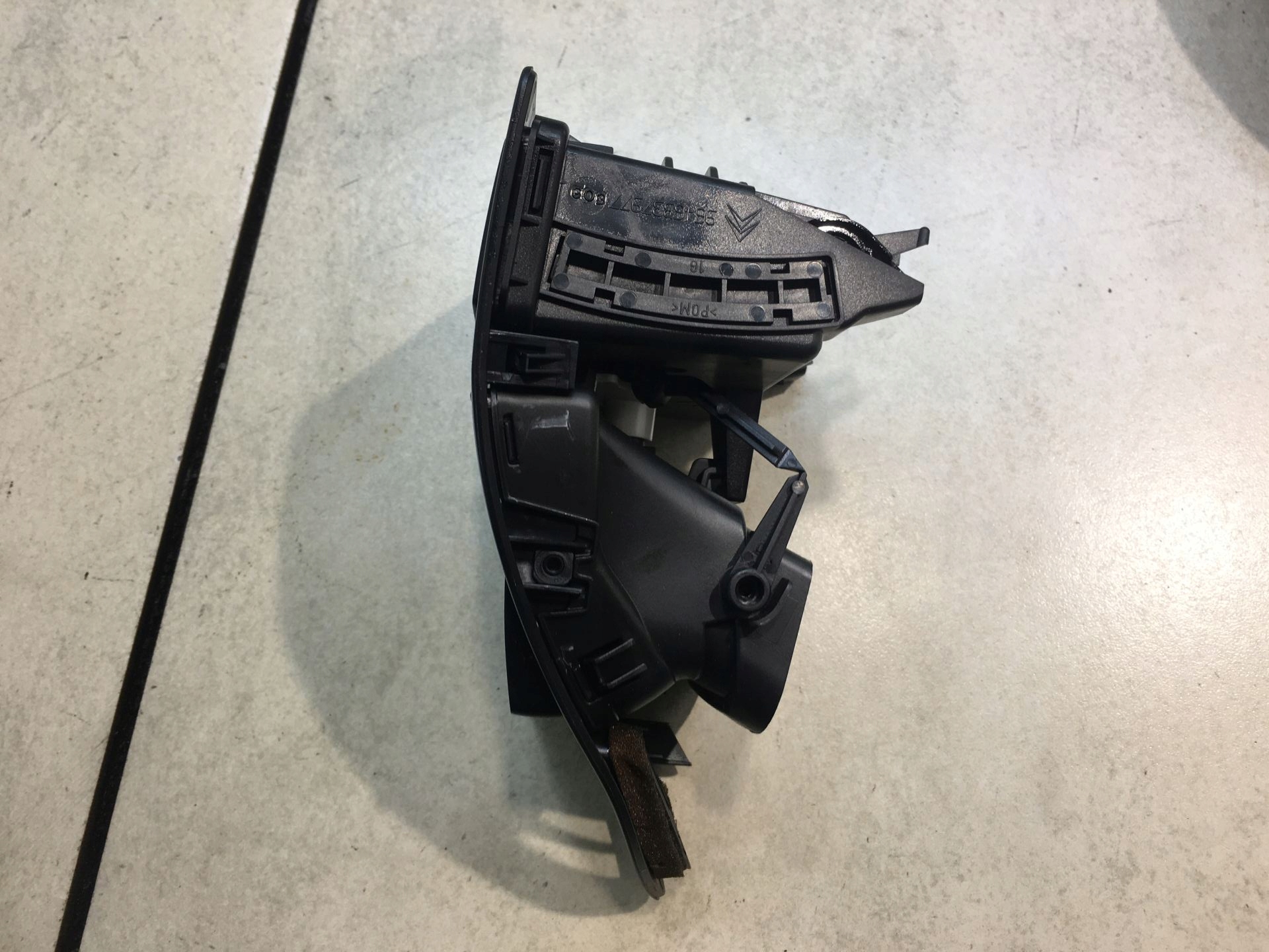 grid air conditioning devices CITROEN C4 and 9646337977