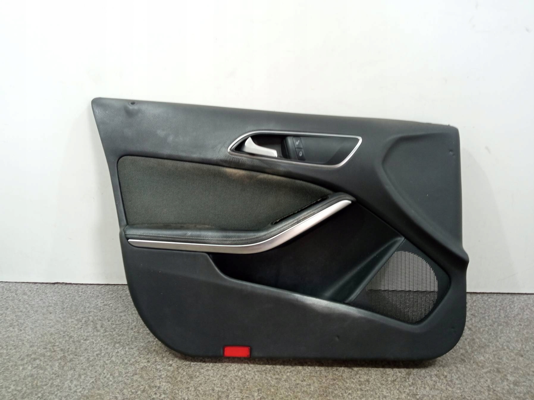 upholstery side left front driver´s EU Mercedes A-klasa III W176
