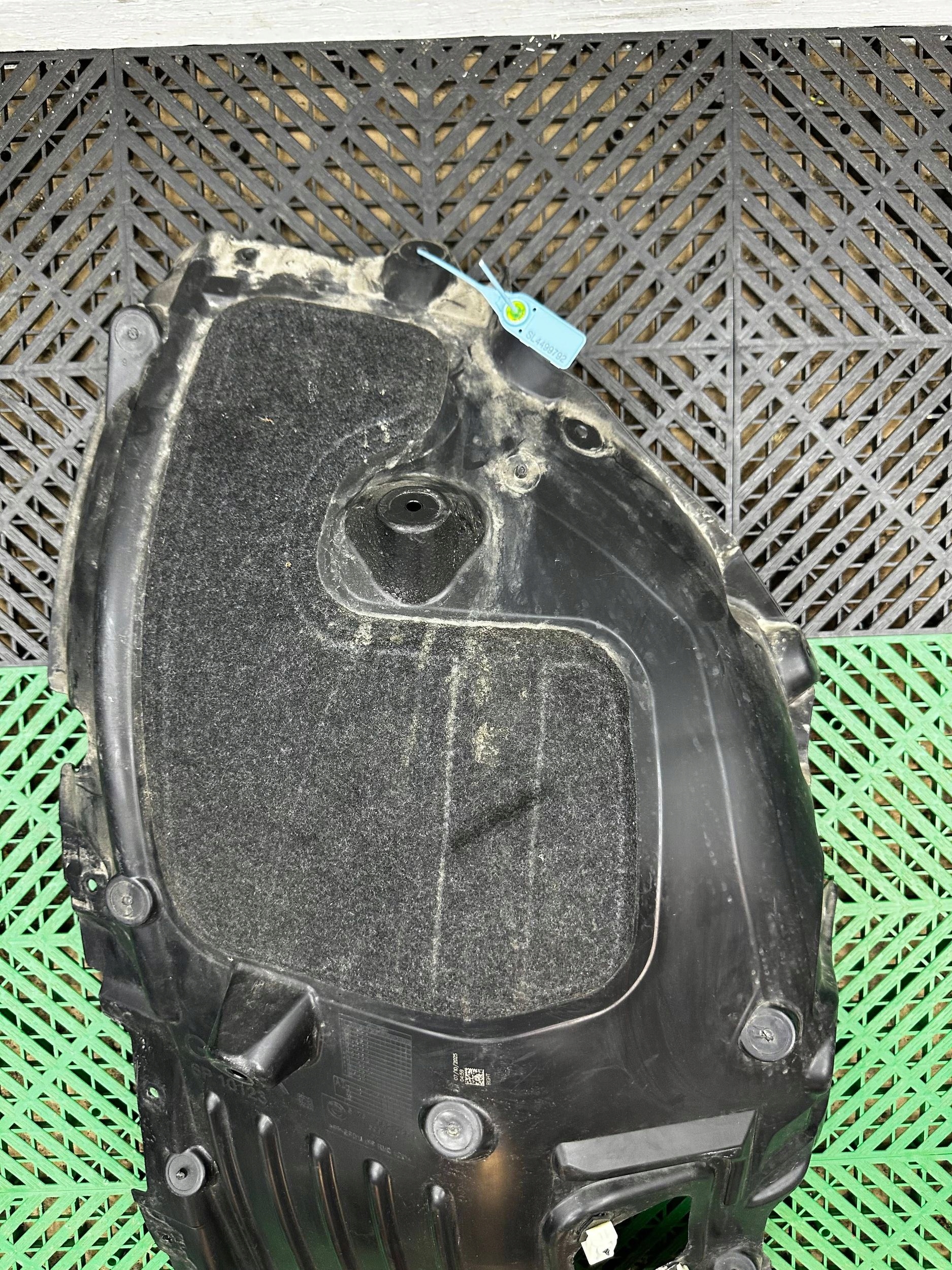 mudguard front BMW 5 G60 G61 9621236