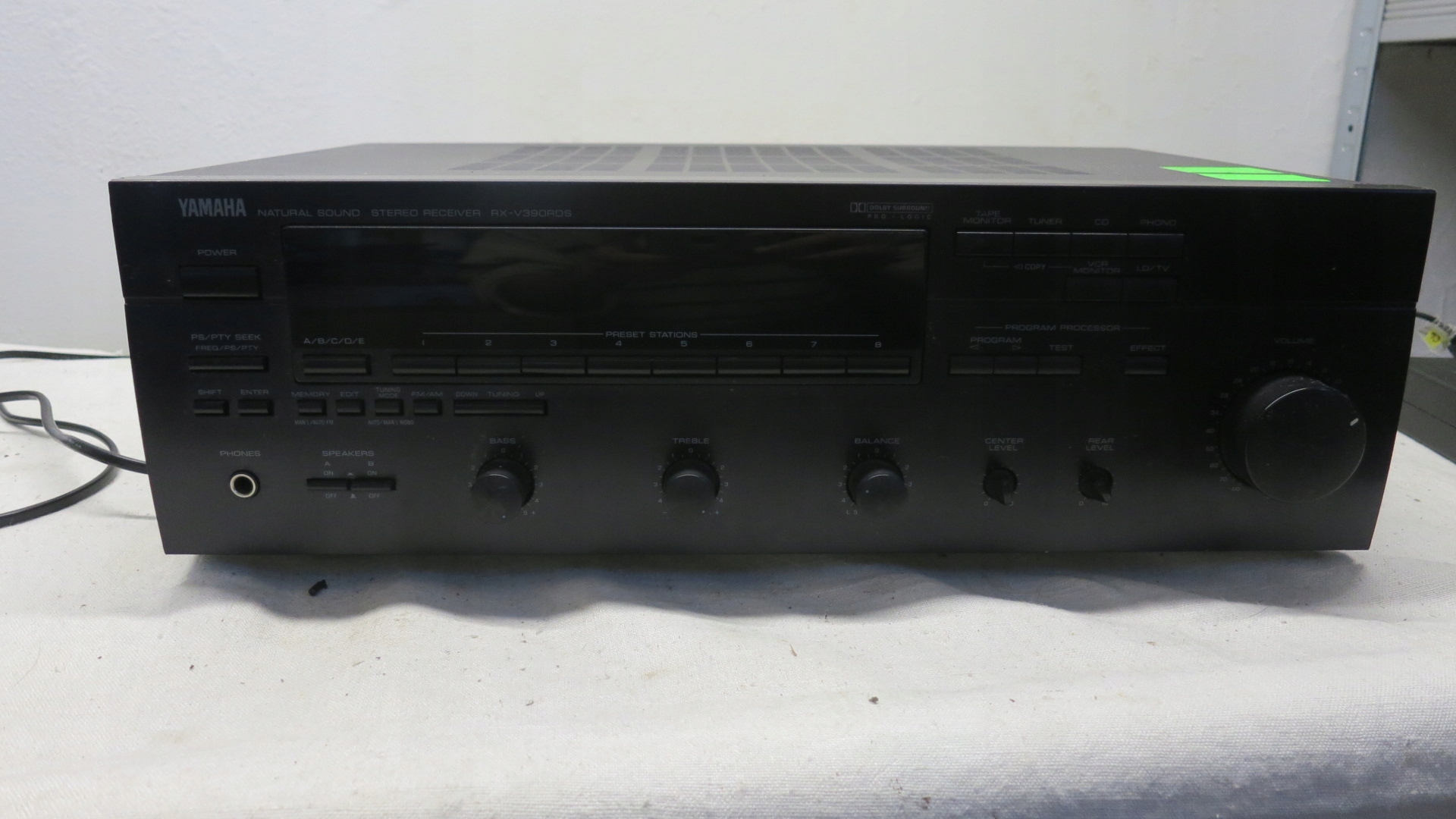 Ресивер Yamaha RX-V390 5.0 черный