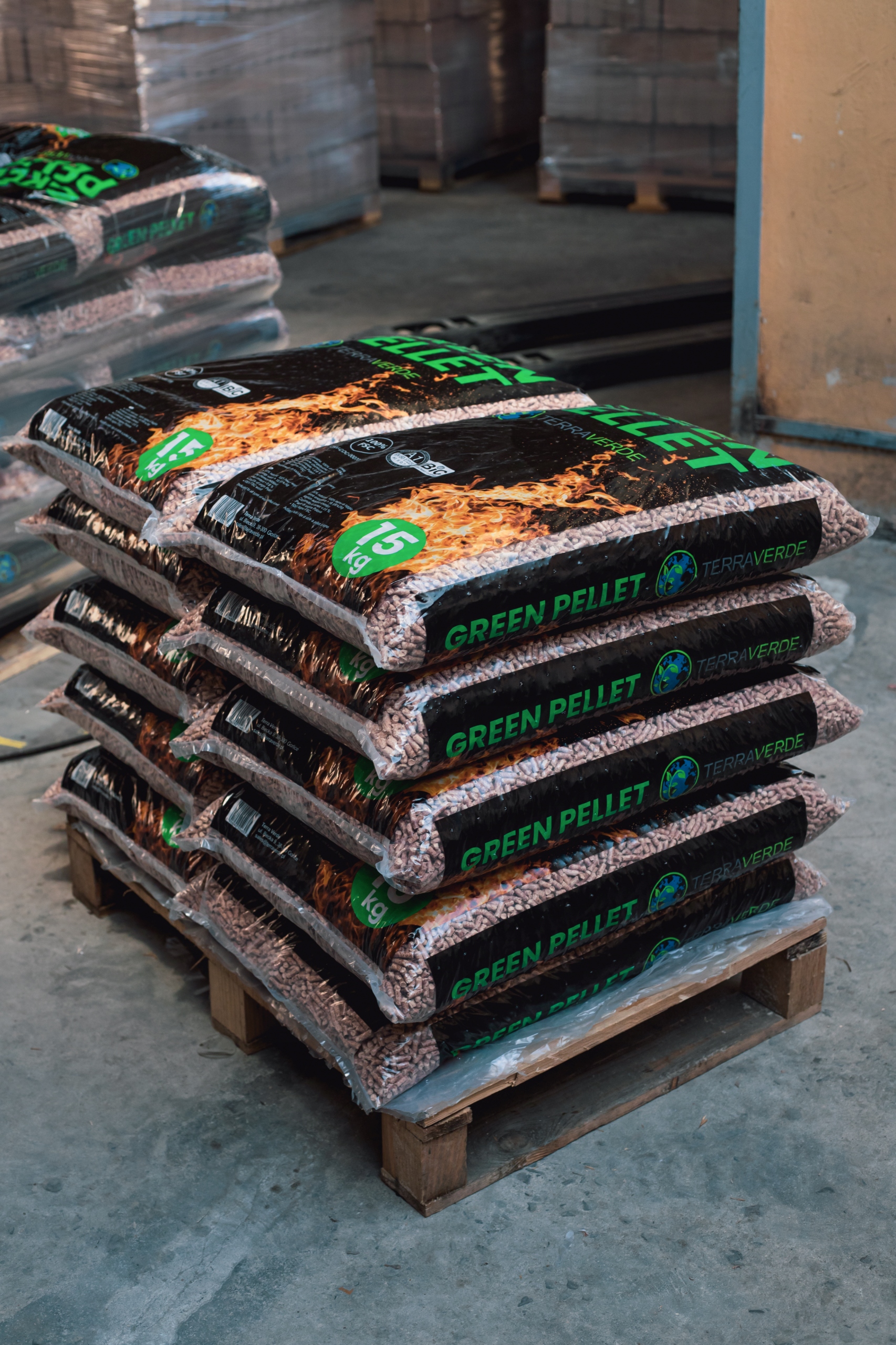 PELLET DRZEWNY 6mm A1 CERTYFIKOWANY Opał pelet czysty buk– 150 kg 10 worków Kod producenta Terra Verde