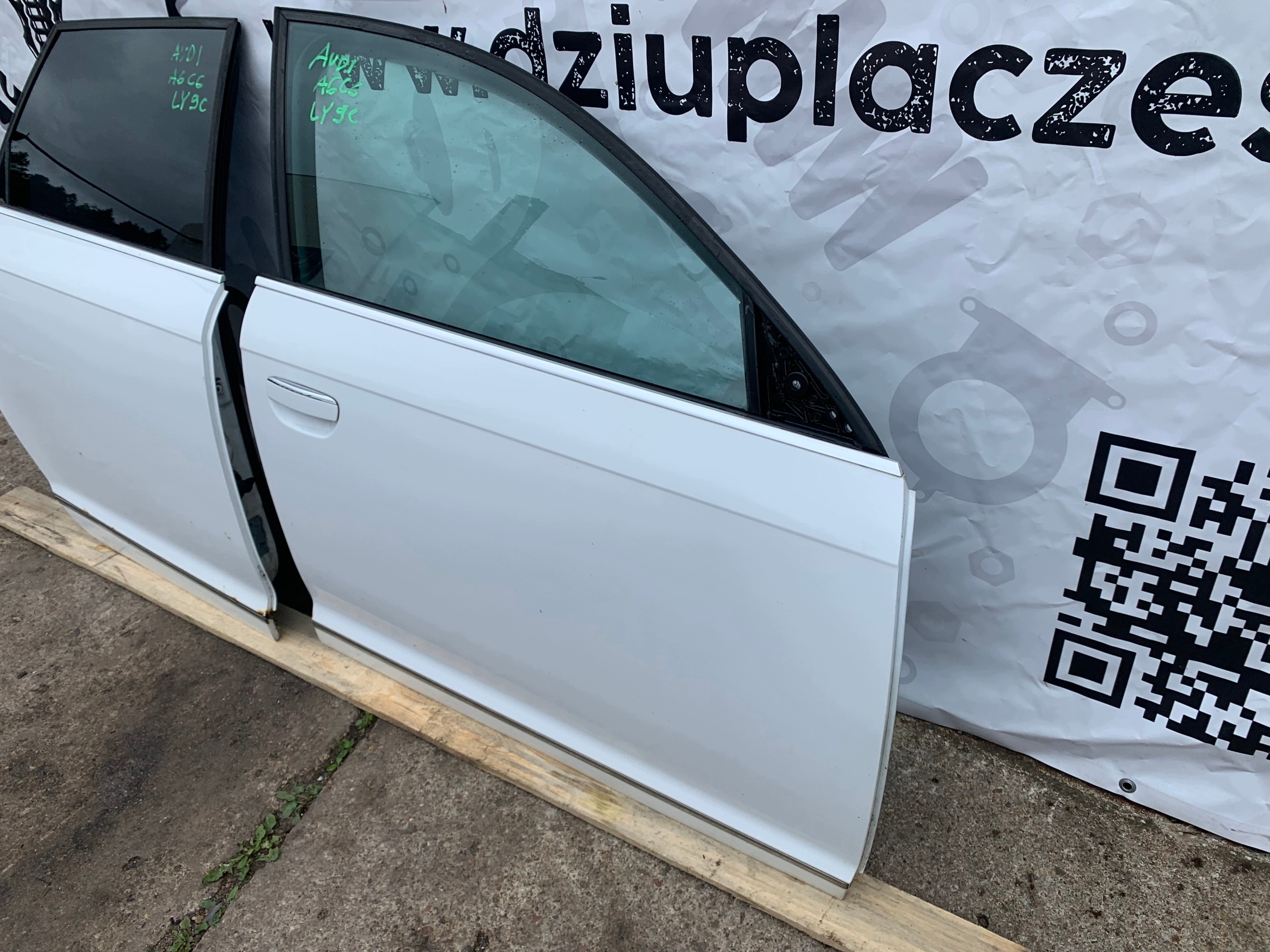 AUDI a6 c6 door right right front front LY9C