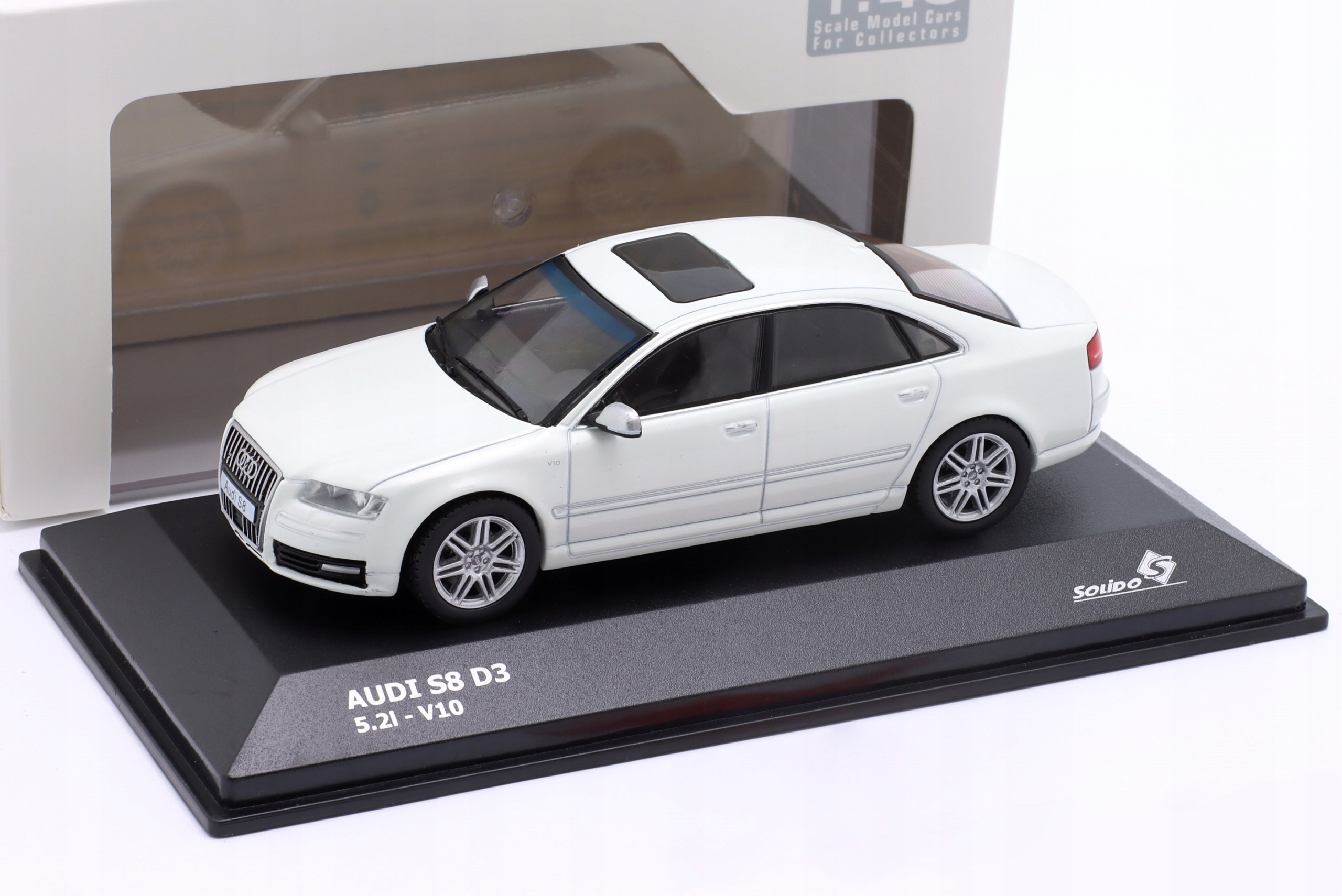 Solido Audi S8 (D3) 2010 Bílá 1:43