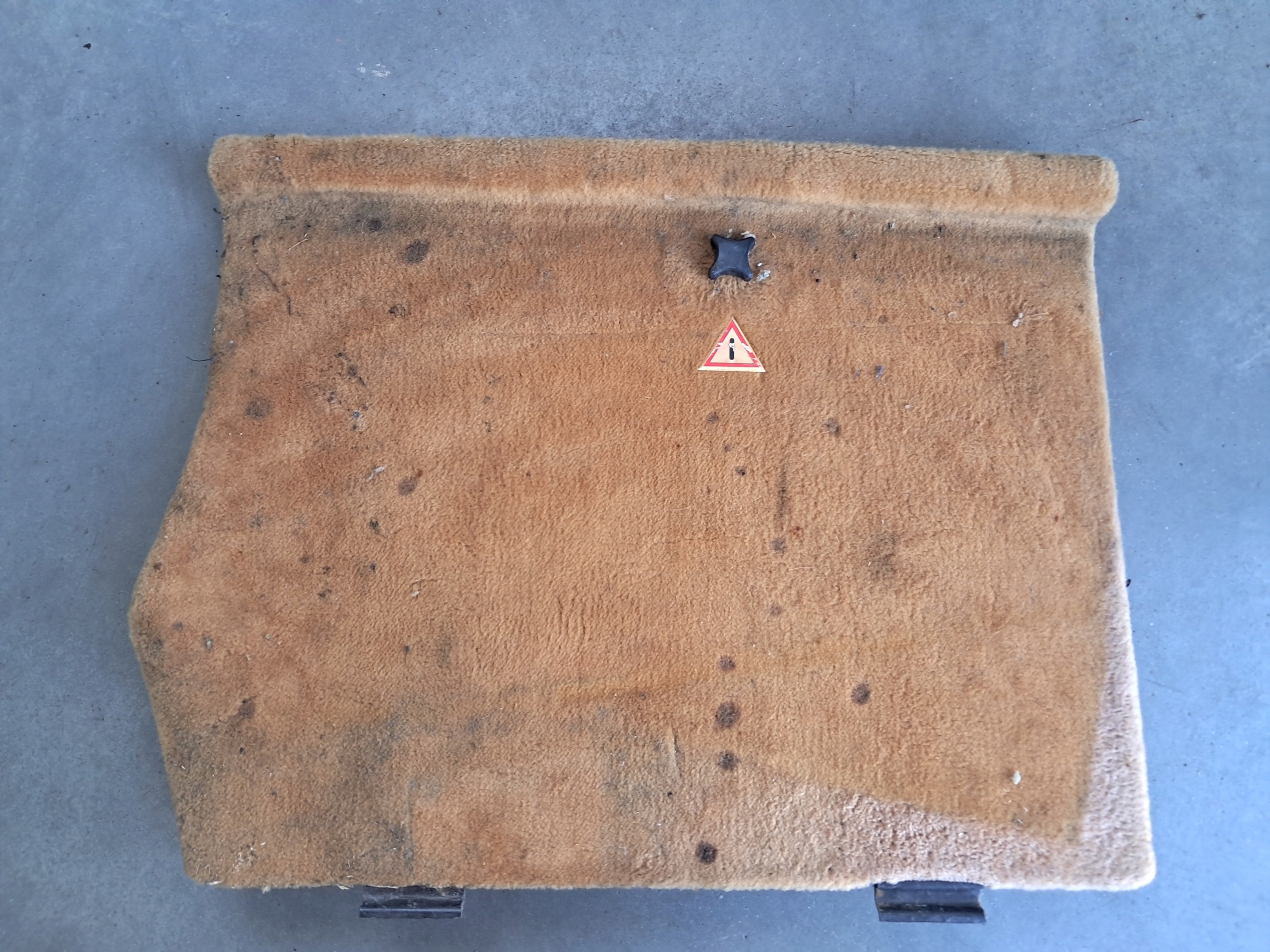 plato boot MERCEDES 107 SL SLC 1076930016
