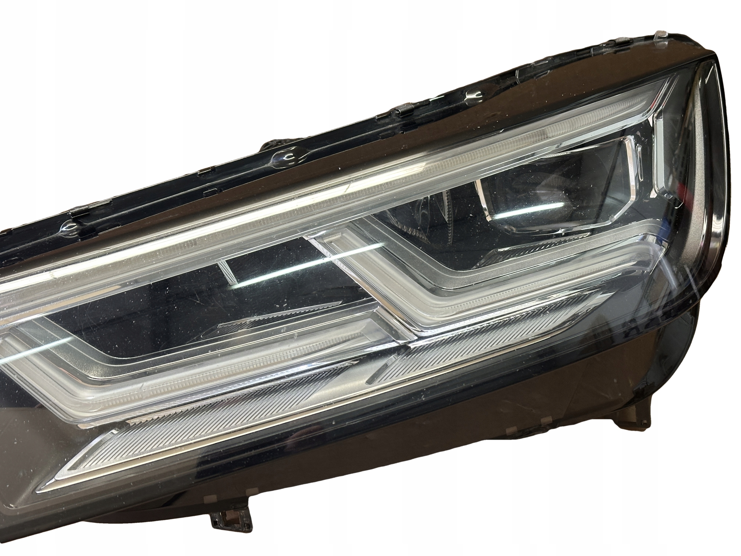 AUDI Q5 80A light left front FULL LED 80A941033