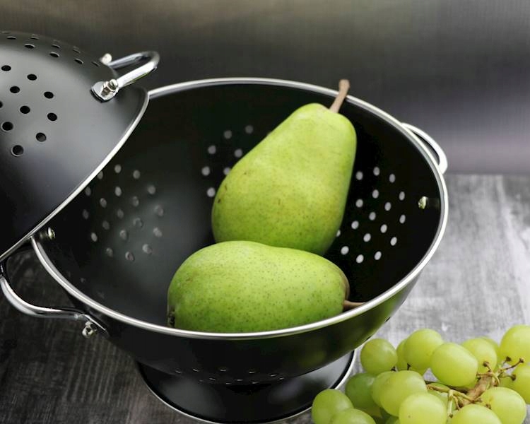 CEDZAK CZARNY DURSZLAK Z RĄCZKAMI RETRO 23cm STAL Kod producenta 22180150