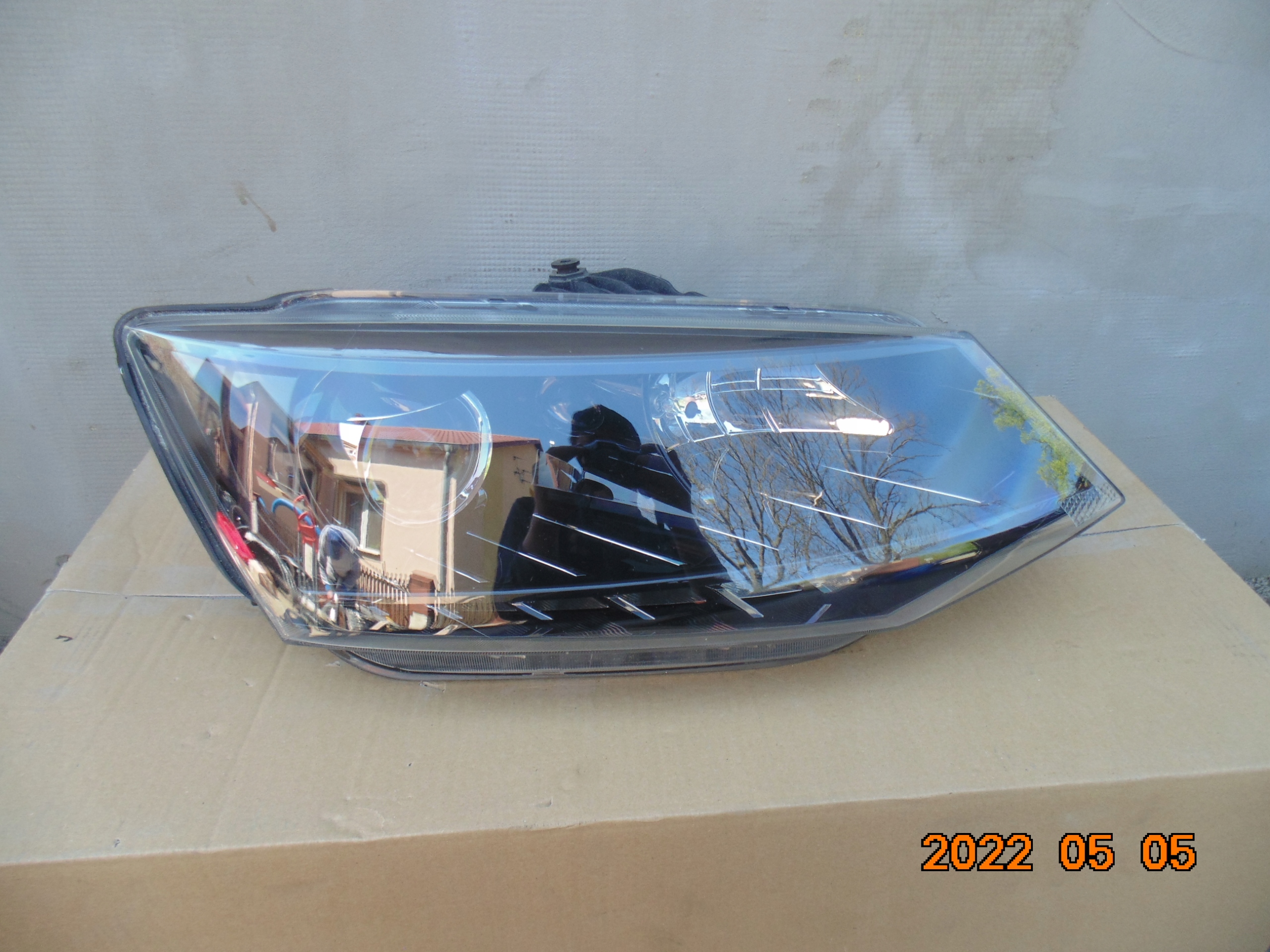 Фара Шкода Fabia III 2013- led ЦІЛЕ ХОРОША NIENAPRAWIANAv1941016b