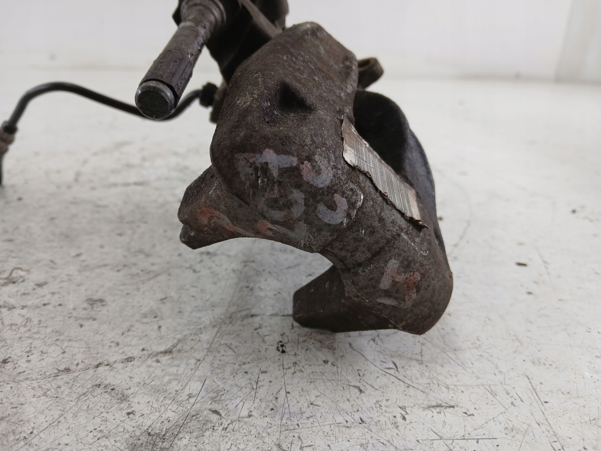 PEUGEOT 207 CC caliper brake left rear part