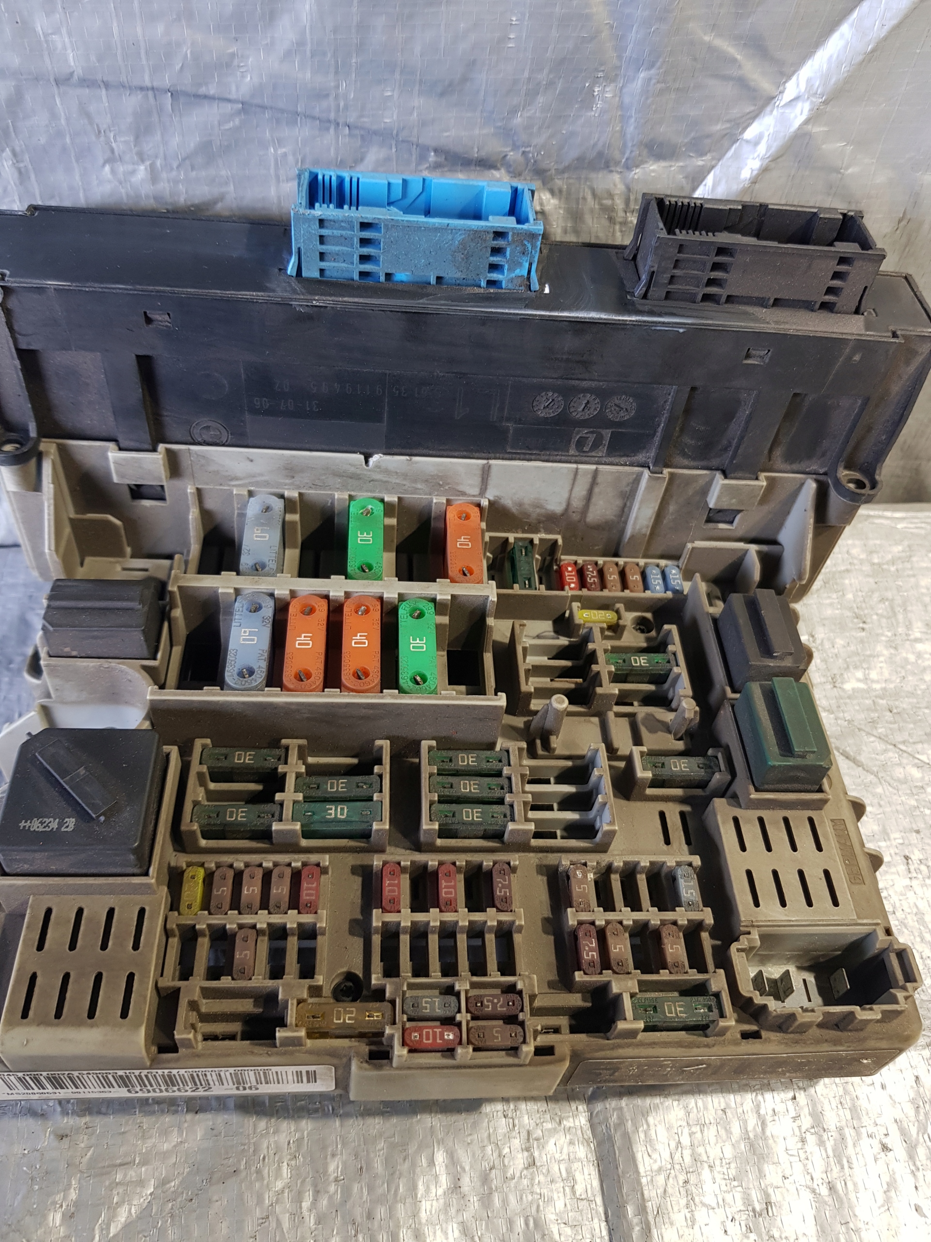 Unité commande confort Module fusibles BMW E92 6925567 6976384 6969531