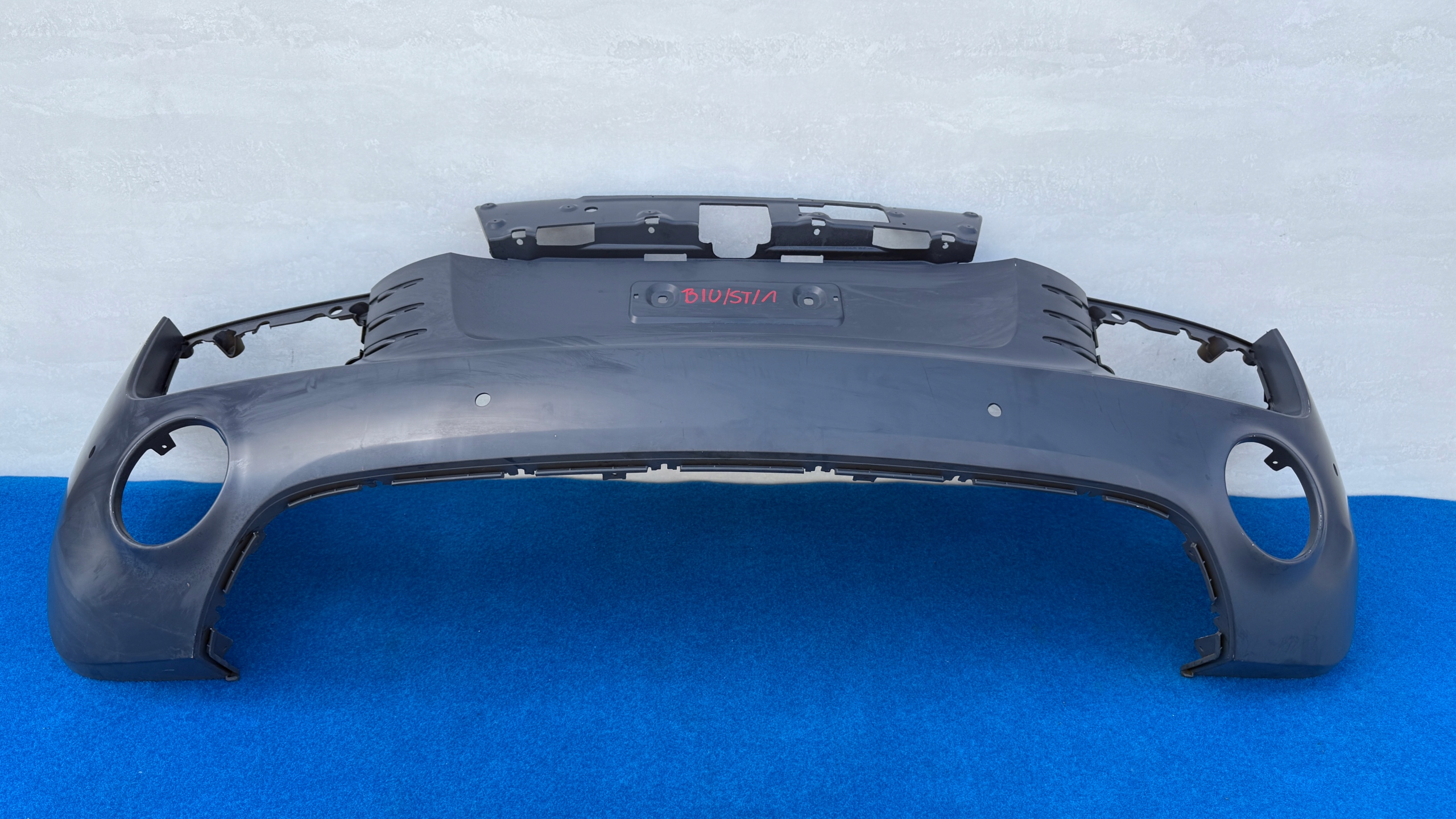 AUDI R8 plus V10 420 bumper rear part rear new original below PDC BIU/ST/1