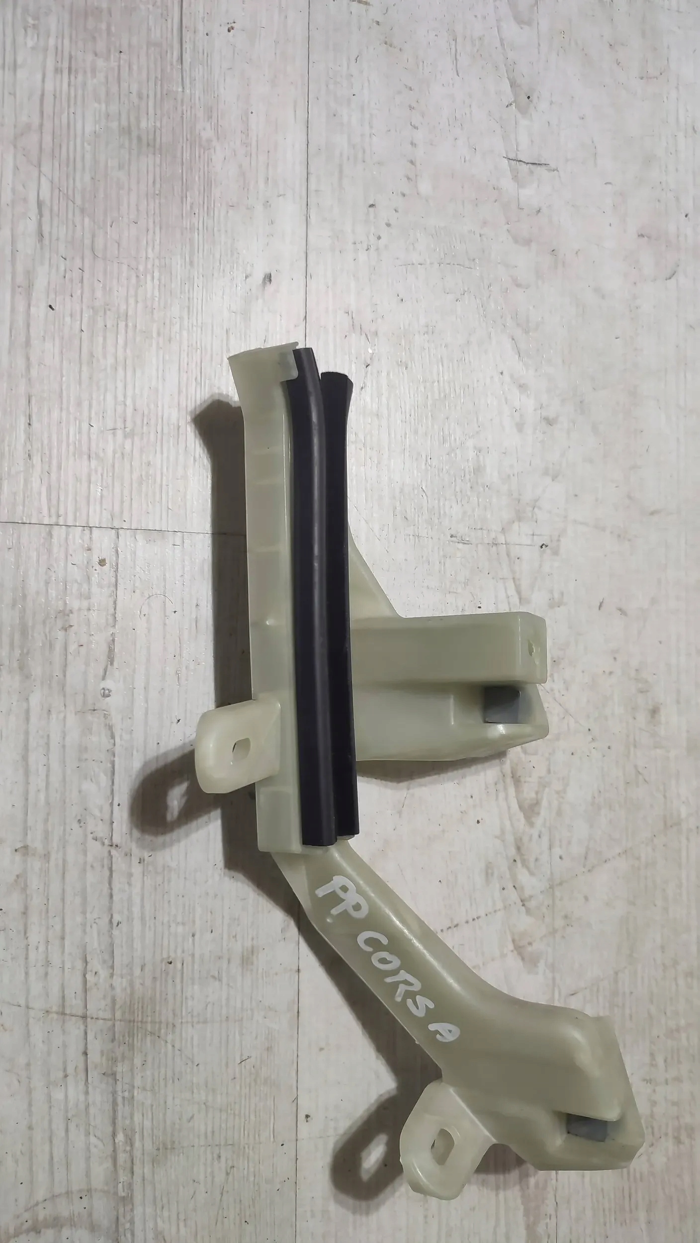 Opel Corsa F 1.2 22r. front side right support windows door
