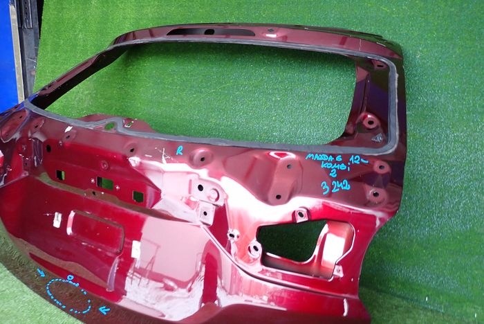 KIA CEED III GT LIFT 21- boot doors rear part