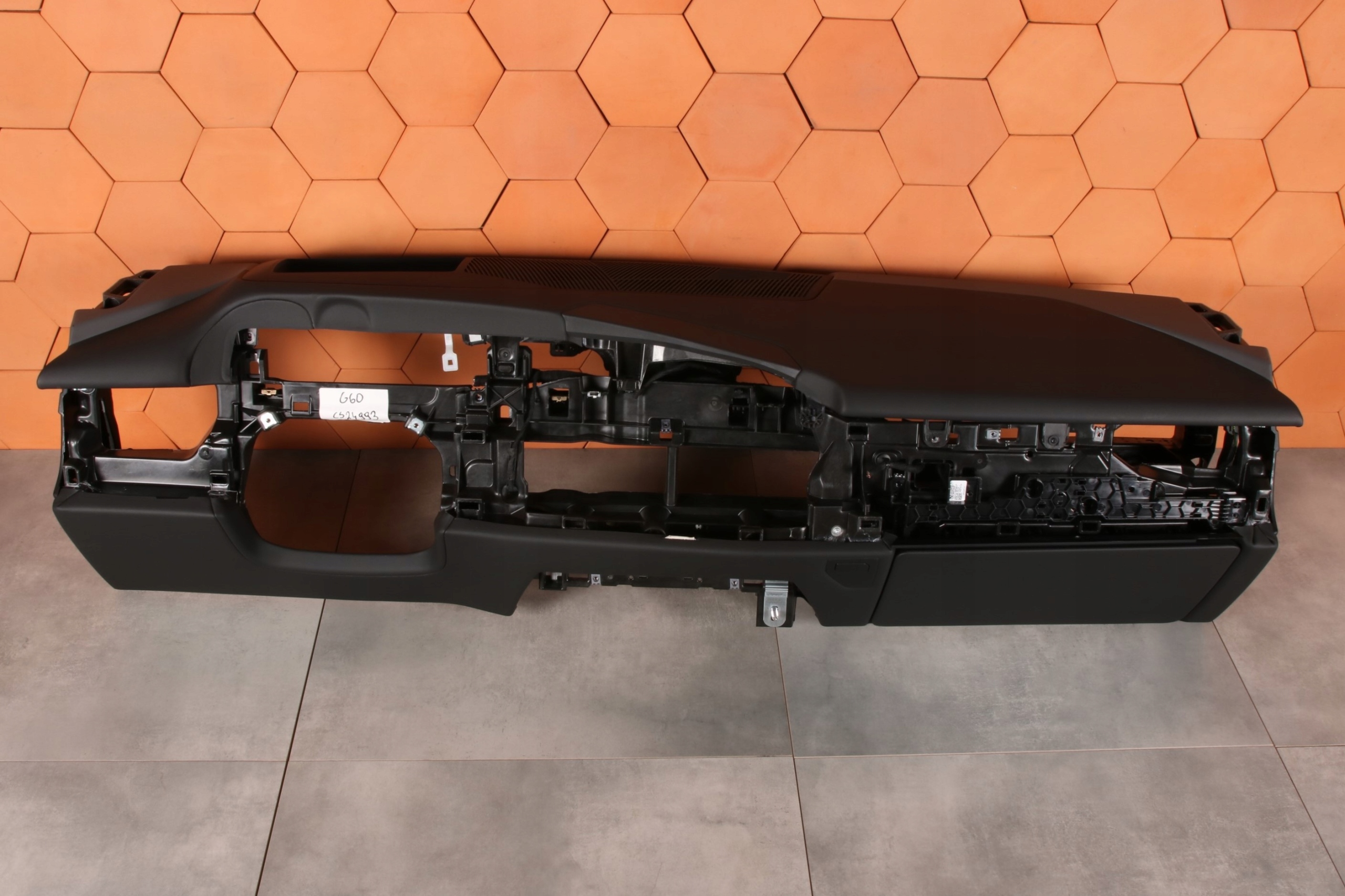 BMW 5' G60 G61 originál dashboard instrument panel console MERINO ATLASGRAU HUD