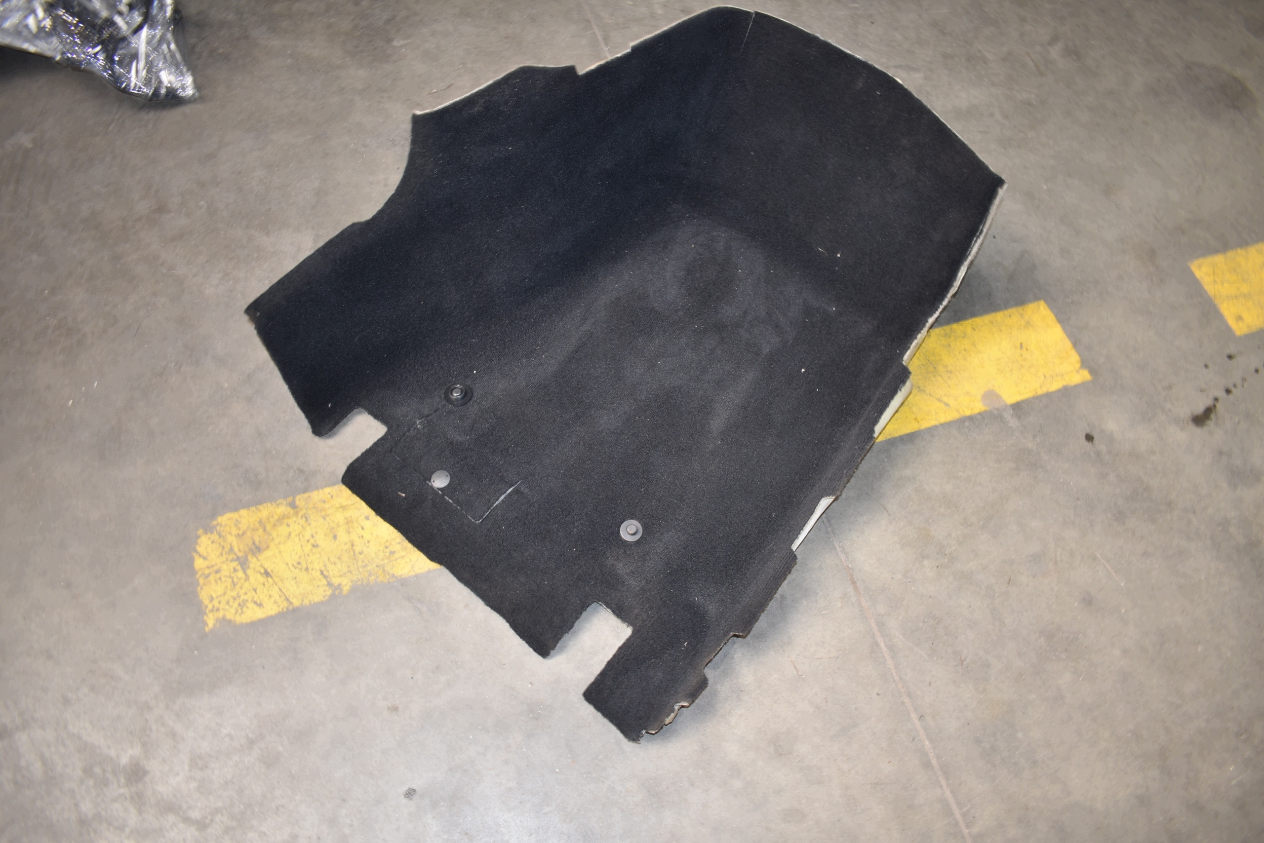 IDEALNY carpet front front right MERCEDES W206 1