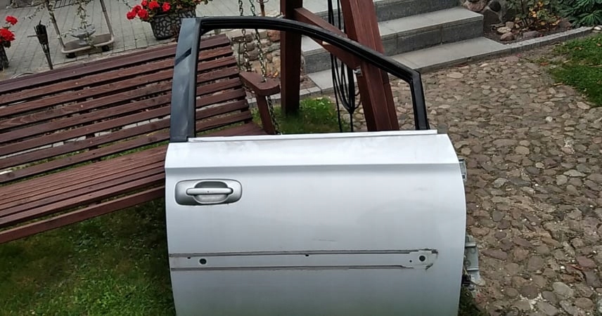 Drzwi prawe przednie pasażera Chrysler Voyager