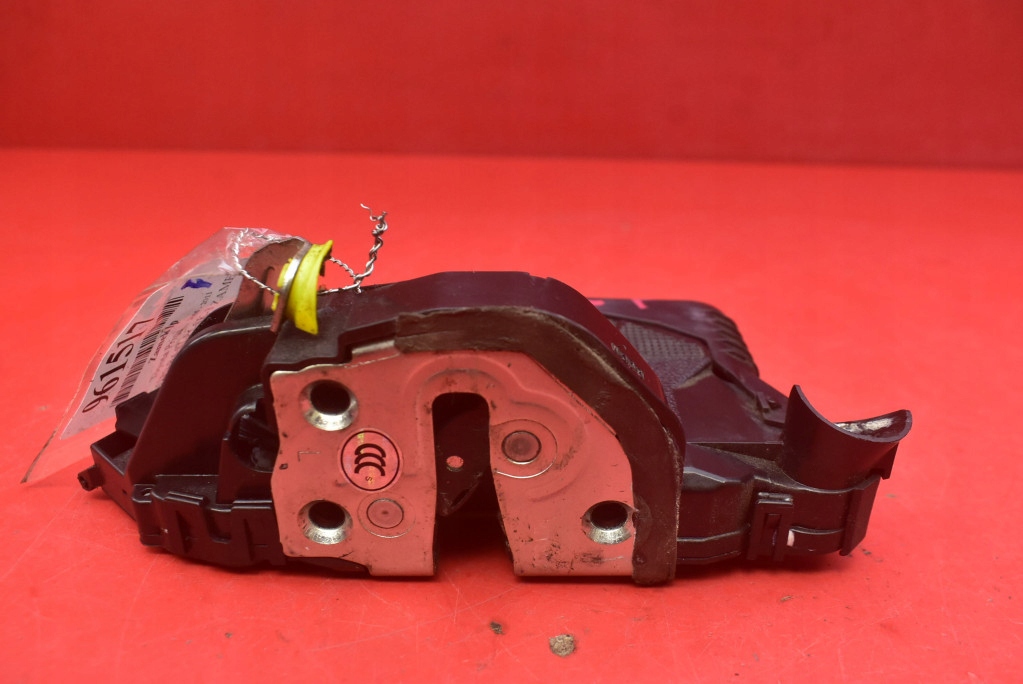 lock door left front front EU TOYOTA PRIUS 2 II XW20 LIFT 05-11