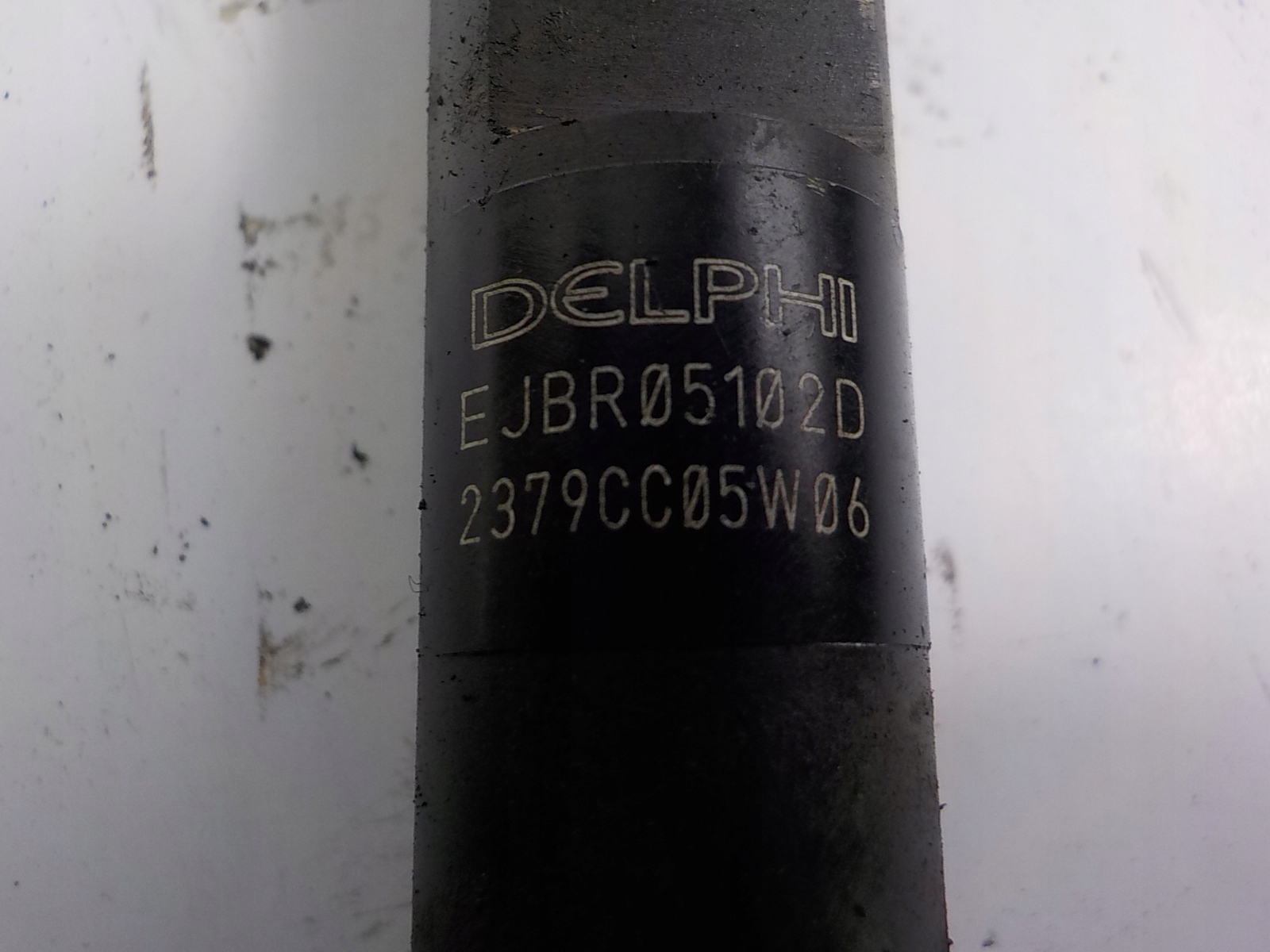 RENAULT CLIO III injector EJBR05102D 1.5 DCI DELPHI