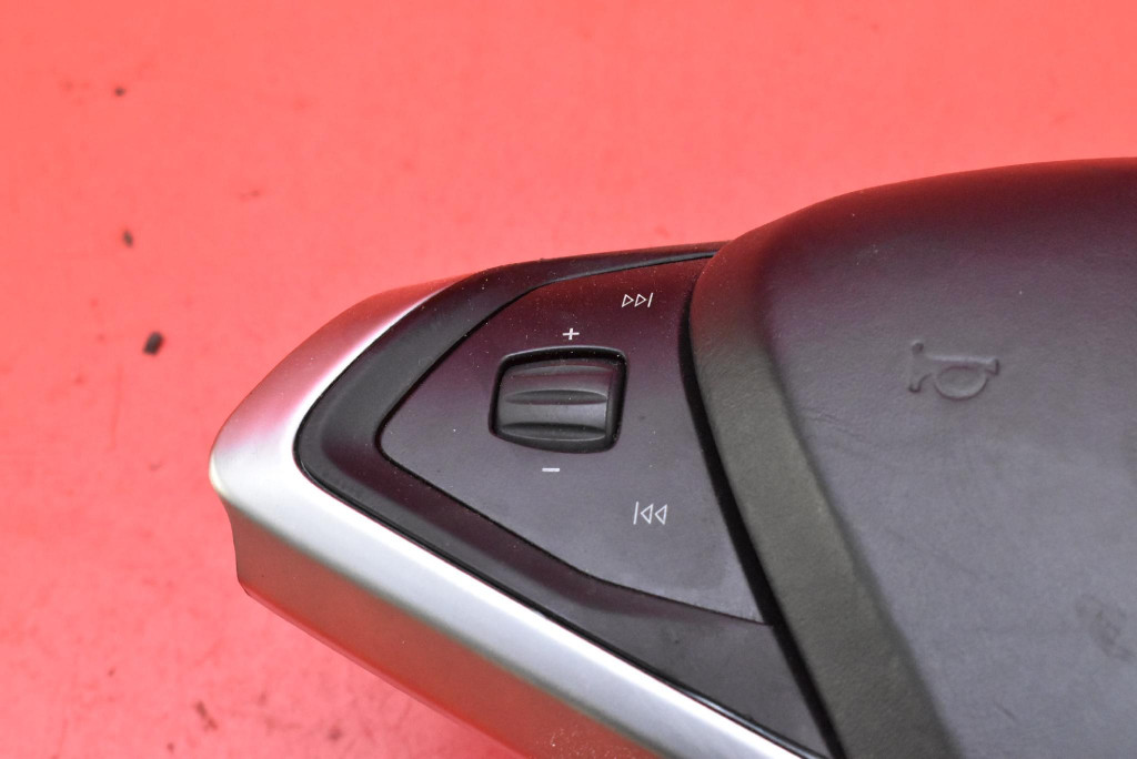 airbag driver´s 1036779-01-B TESLA MODEL S 12-20