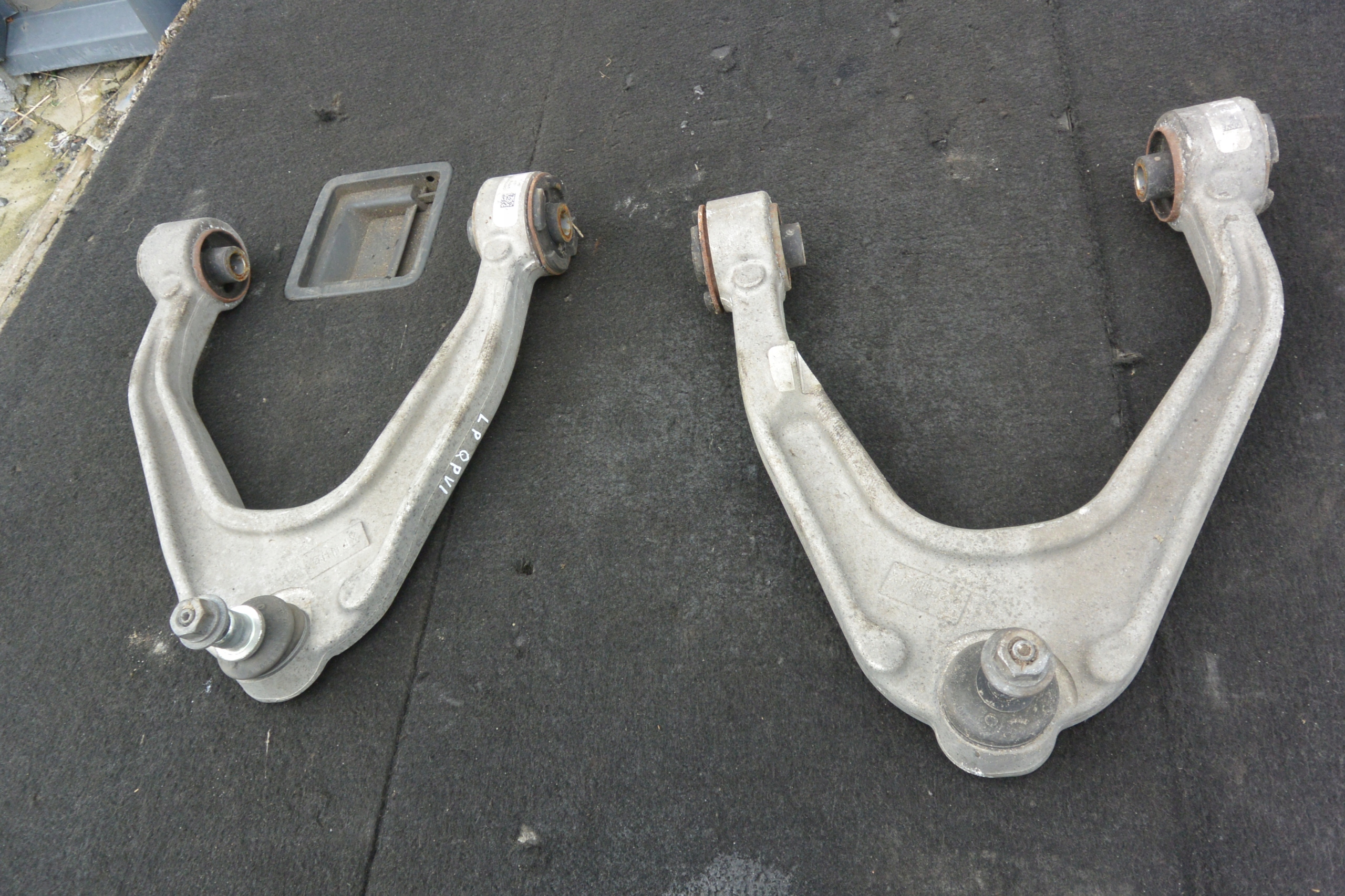 MASERATI QUATTROPORTE VI GHIBLI III arm right left upper front