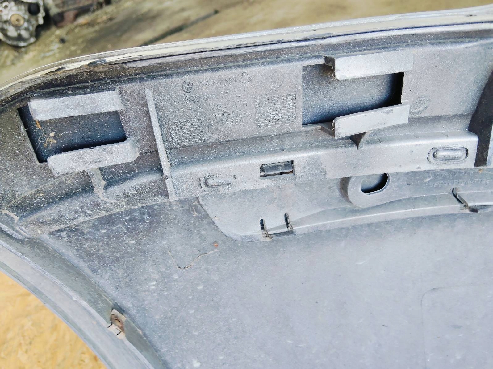 bumper front front Volkswagen Polo 9N 1.4 TDI Lak LA7W
