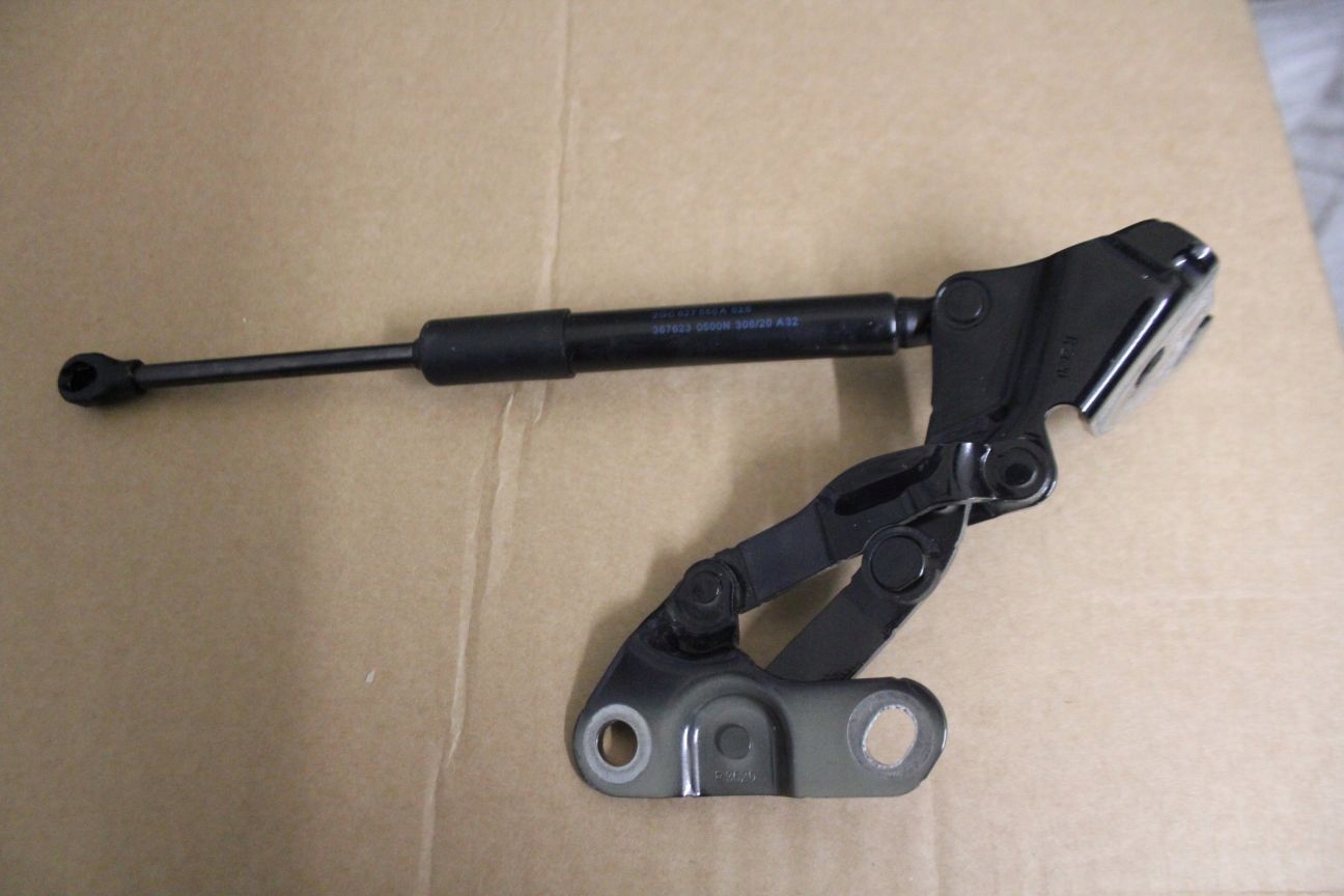 SILOWNIKI ZAWIASY KLAPY VW TROC CABRIO 2GC827901A Part number 2GC827901A