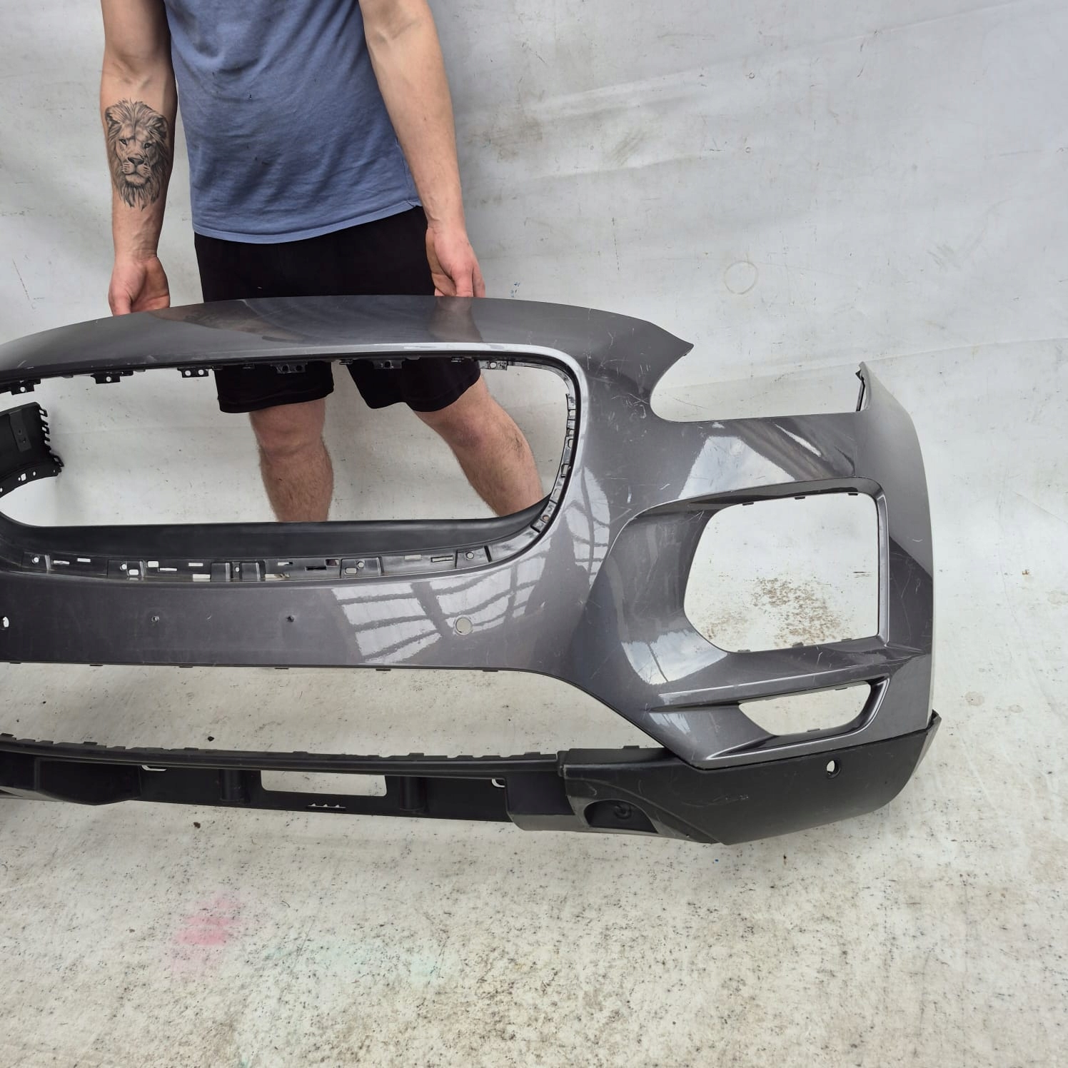 JAGUAR E-PACE 17- bumper front front PDC J9C3-17F003-AA7BA