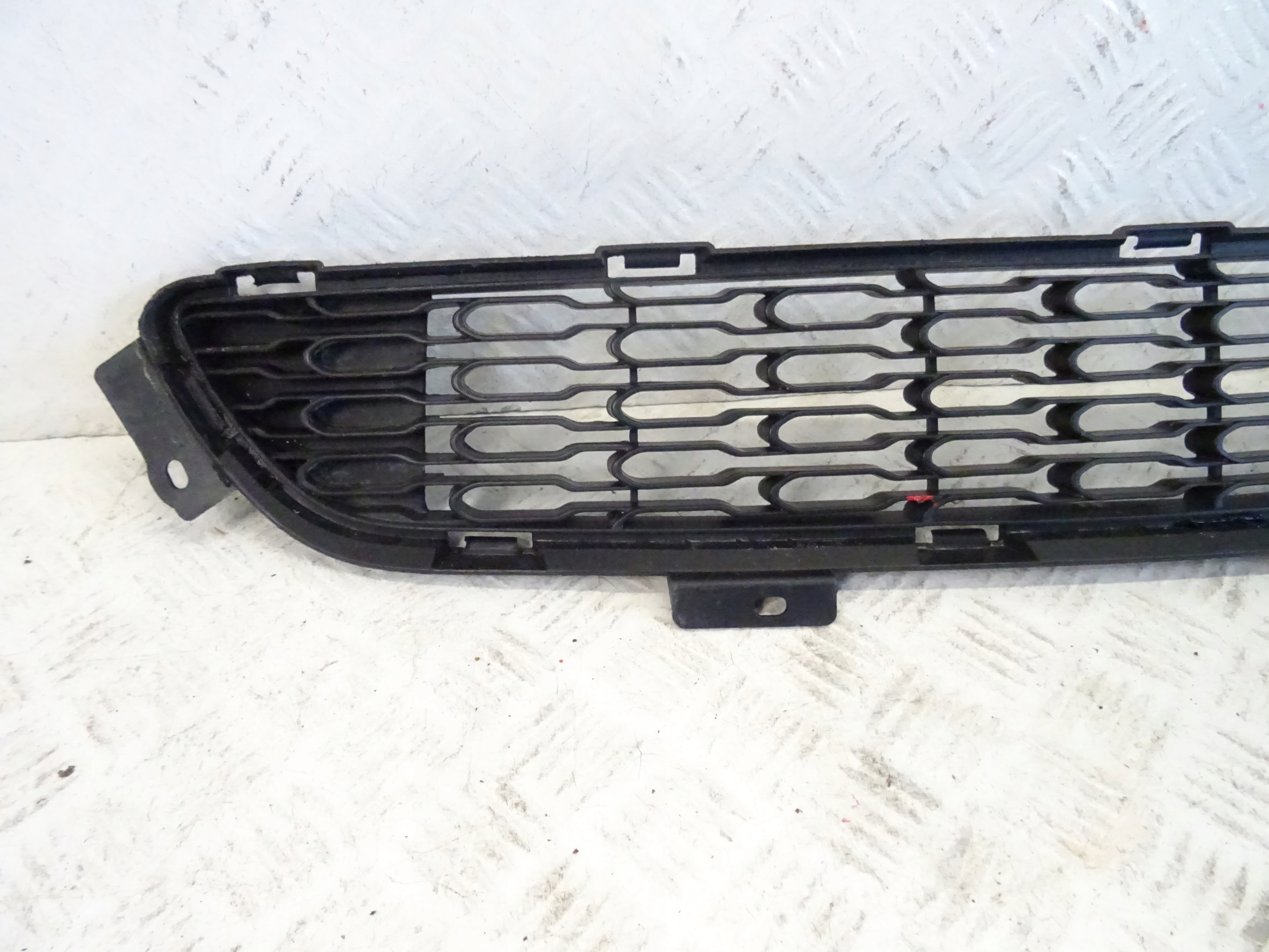 grid of a bumper front front KIA SORENTO II LIFT 86562-2P500