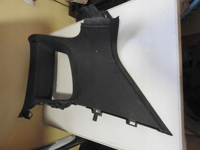 КРЫШКА ПРАВОЙ СТОЙКИ VW TIGUAN R-LINE 5N0867288D