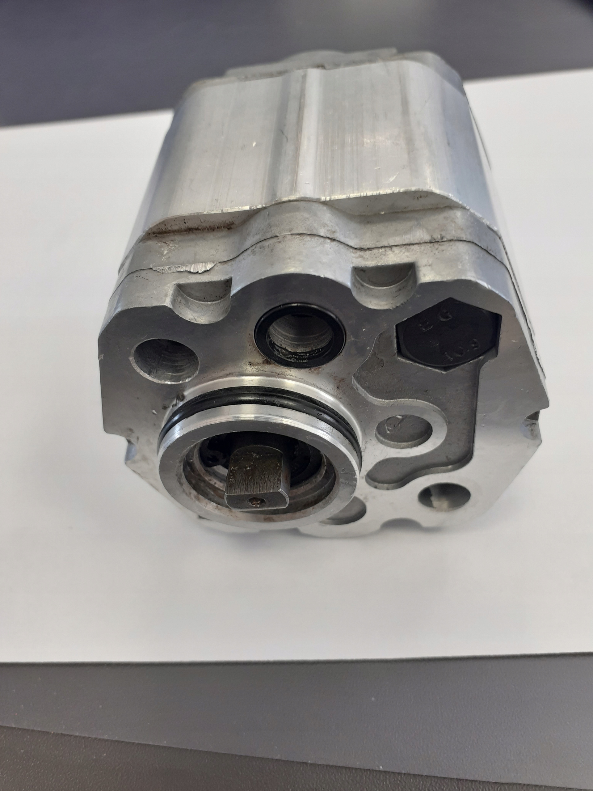 Гидравлический насос для установки 2.1 cc