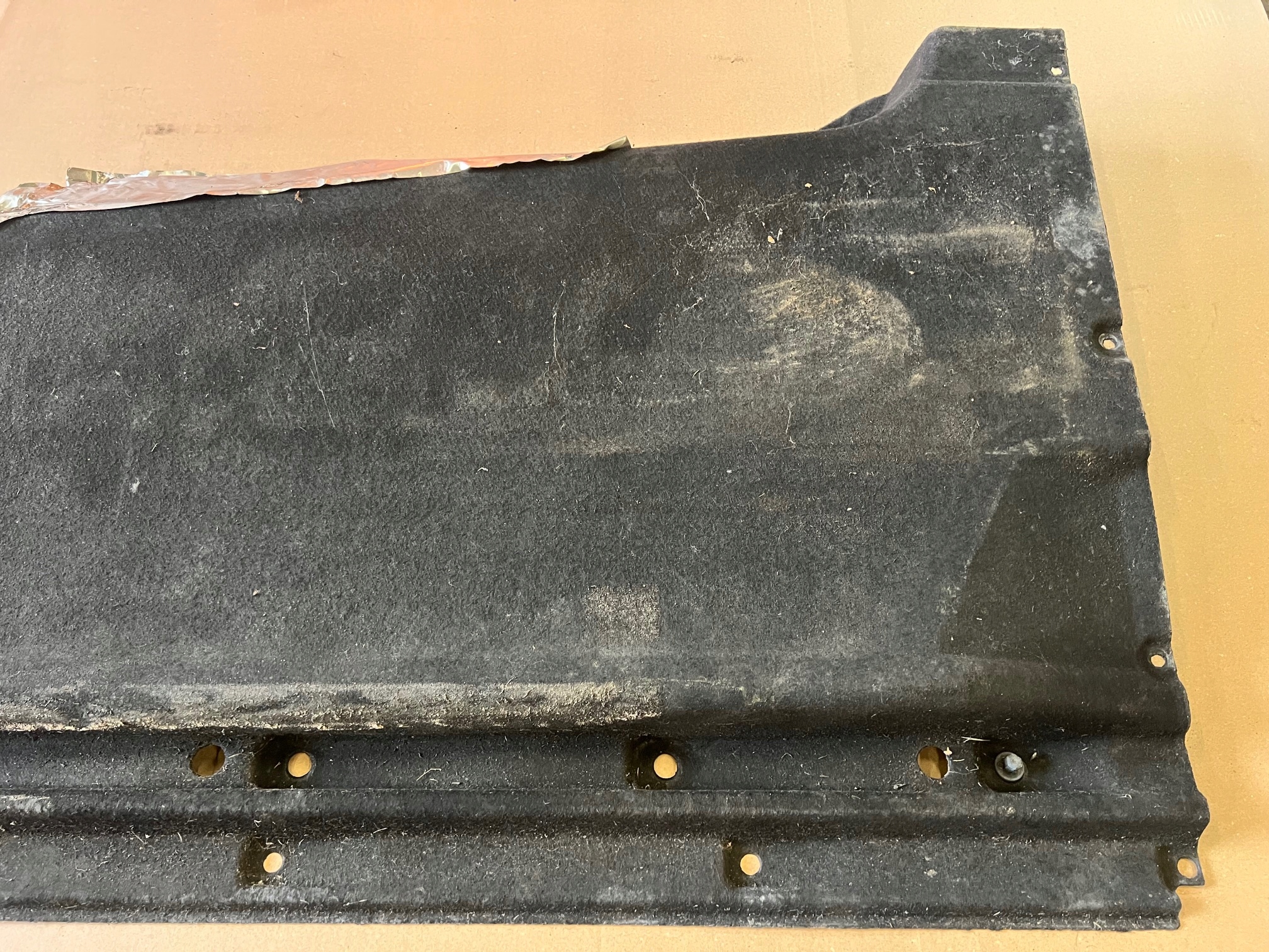 AUDI Q5 80A Blende Abdeckung abdeckung des Bodens Unterfahrschutz rechts 80A825208B