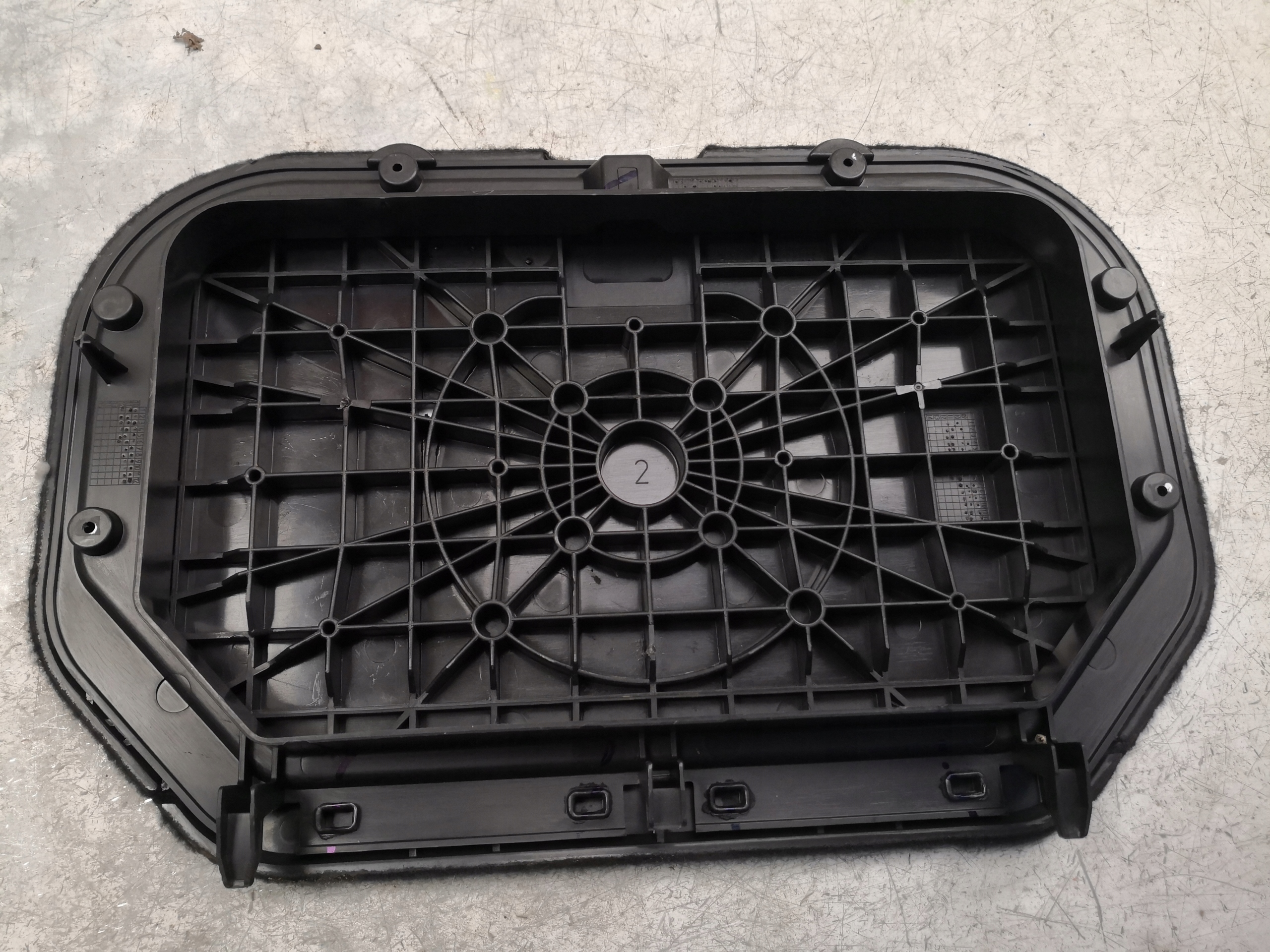 Couvre Sol VW TOURAN 2K0867605D