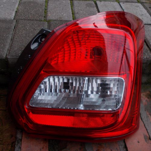 SUZUKI SWIFT MK8 17- PRAWA ORYGINAŁ