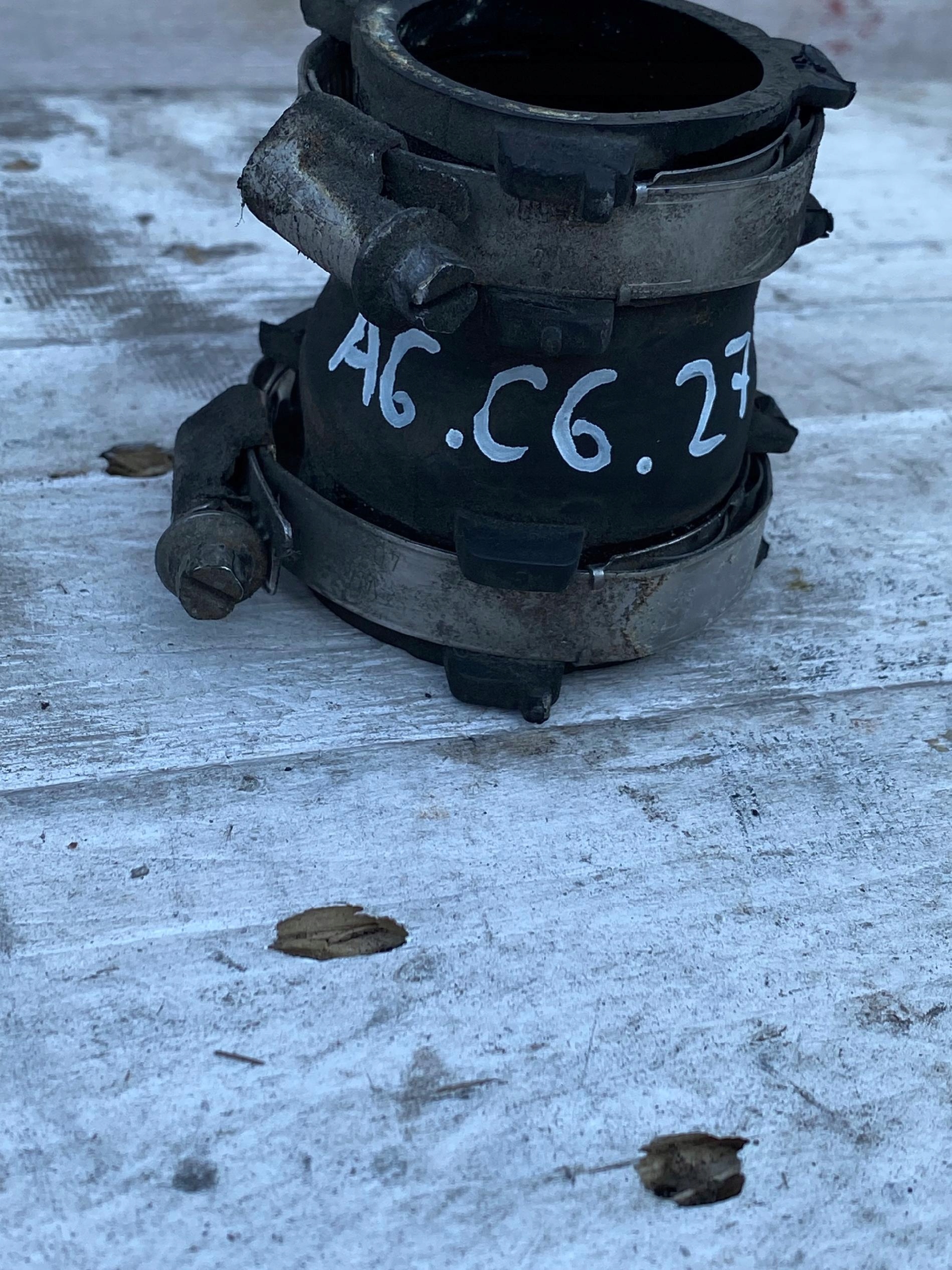 trouba spojka intercoolera A6 C6 3.0TDI 4F0145979A