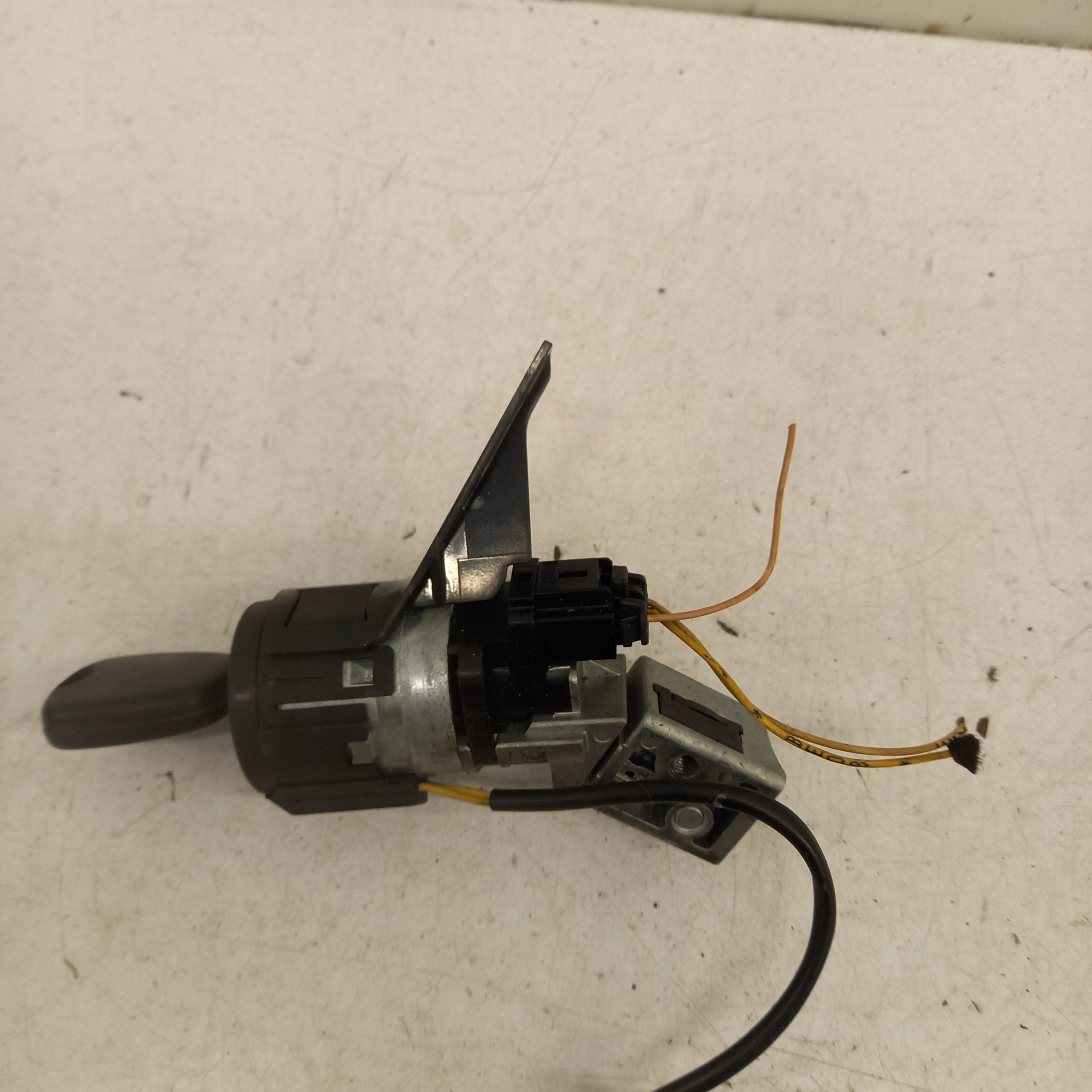 ignition Z KLUCZYKIEM PEUGEOT 207 36410600